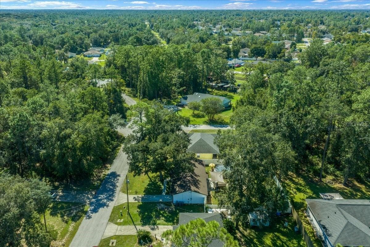 Single Family Residence at 48 REDWOOD TRACK RUN, OCALA, photo 10 of 57