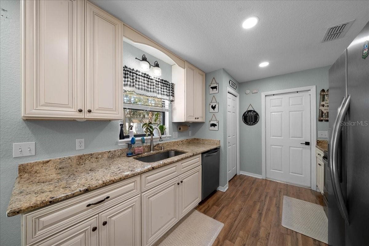 Single Family Residence at 48 REDWOOD TRACK RUN, OCALA, photo 41 of 57