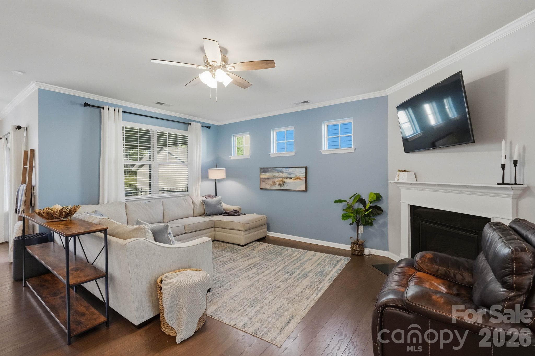 Single Family Residence at 15415 Davidson East Drive, Davidson, photo 10 of 41
