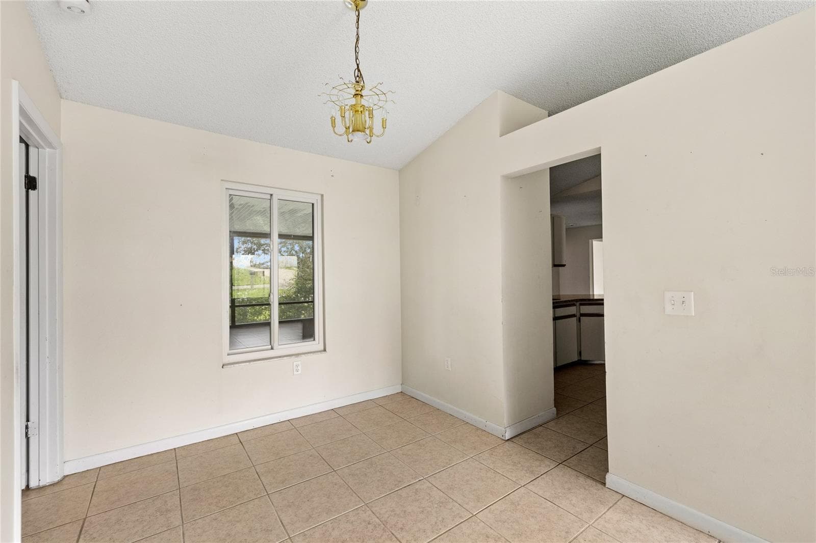 Dining area - 1273 GLADSTONE DR, DELTONA
