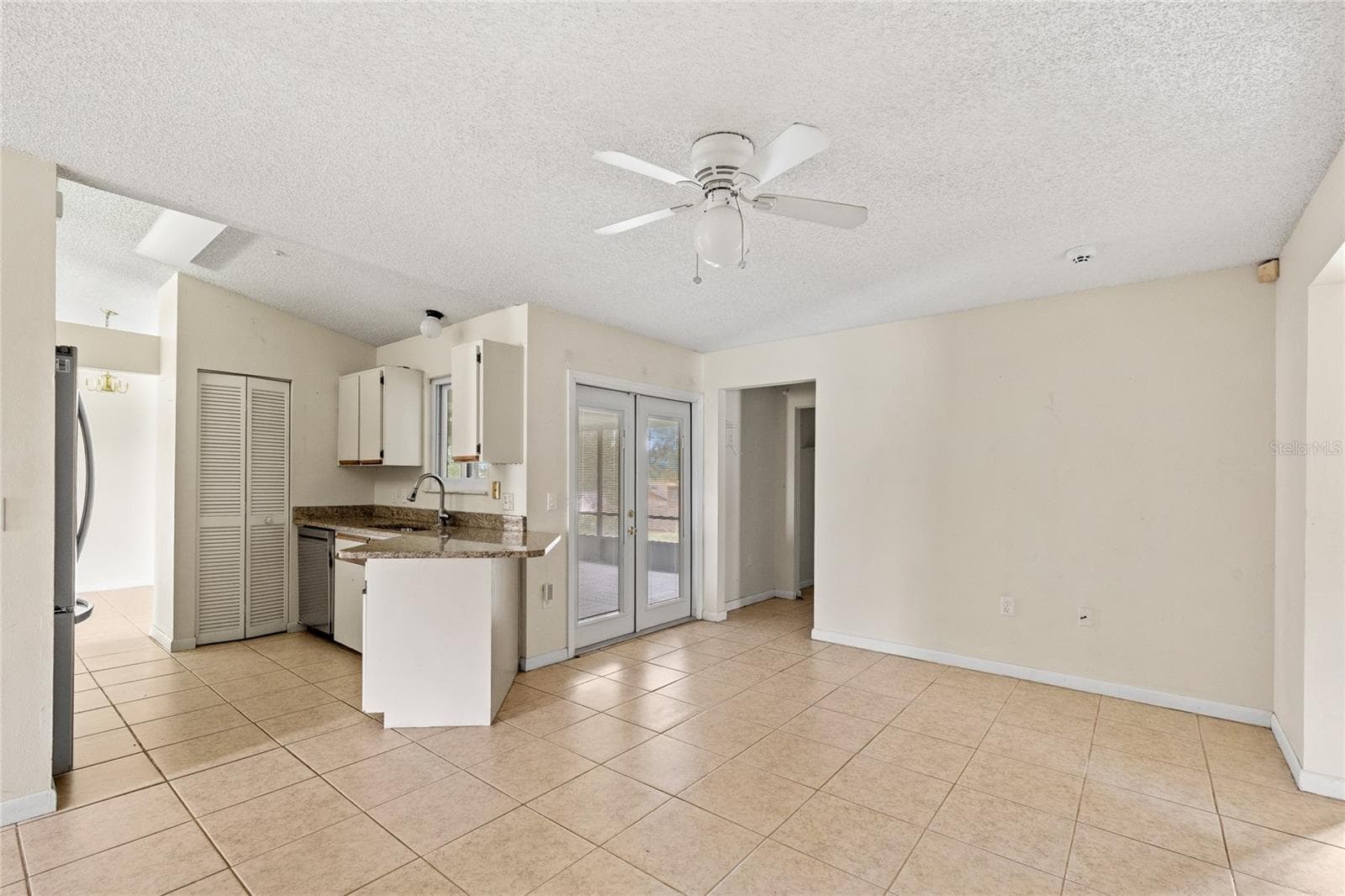 Second living room - 1273 GLADSTONE DR, DELTONA