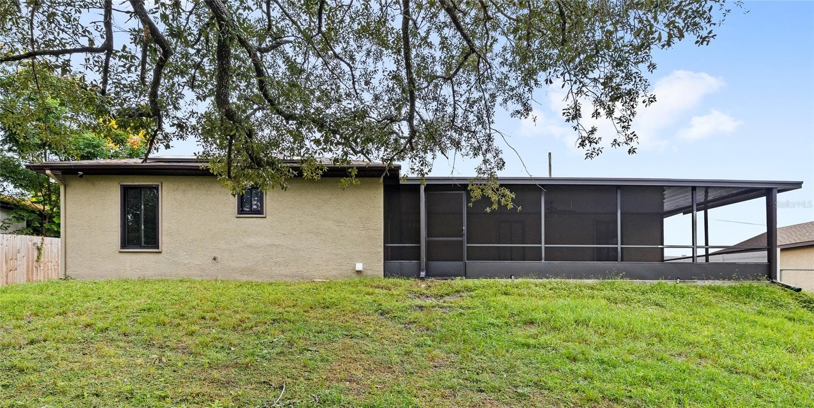 View from the backyard - 1273 GLADSTONE DR, DELTONA