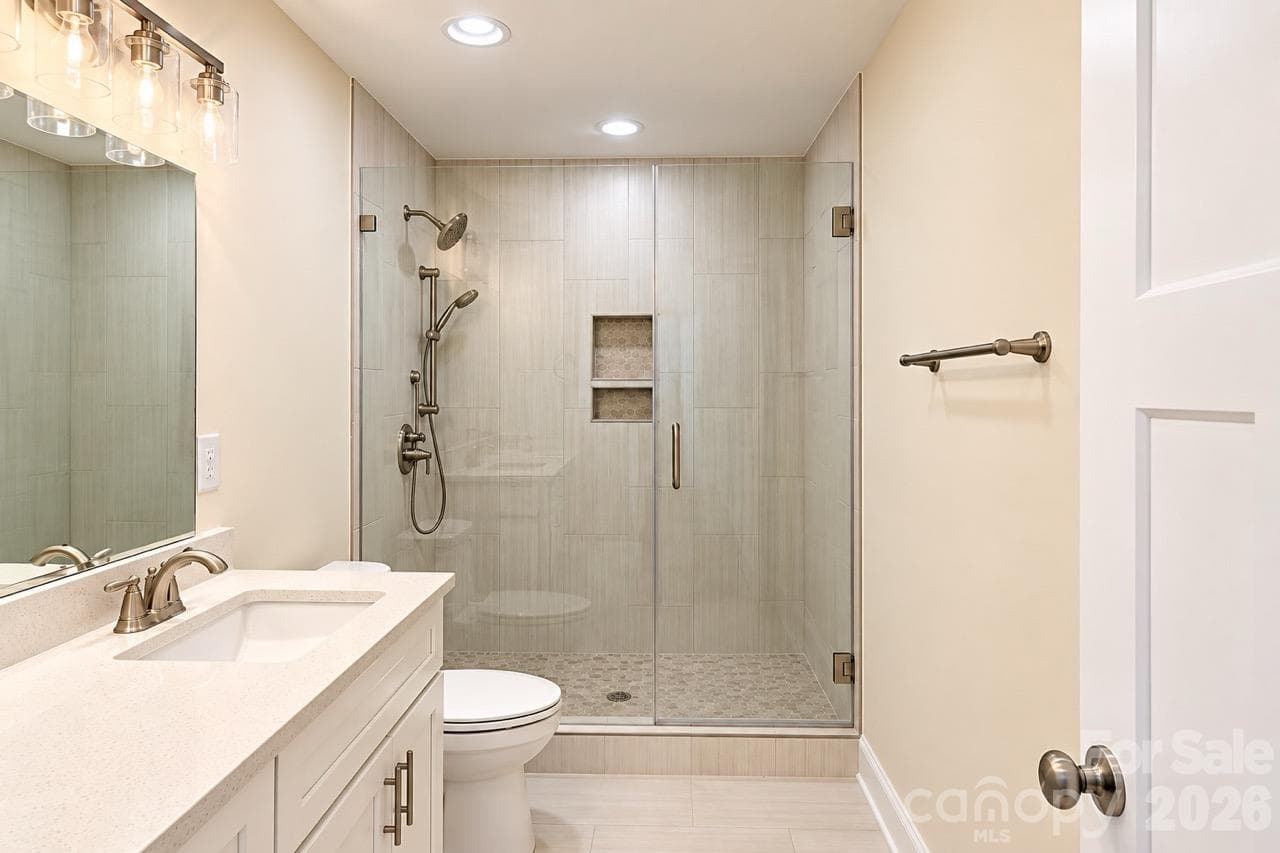 Single Family Residence at 3052 Henry Knob Road, Clover, photo 22 of 23