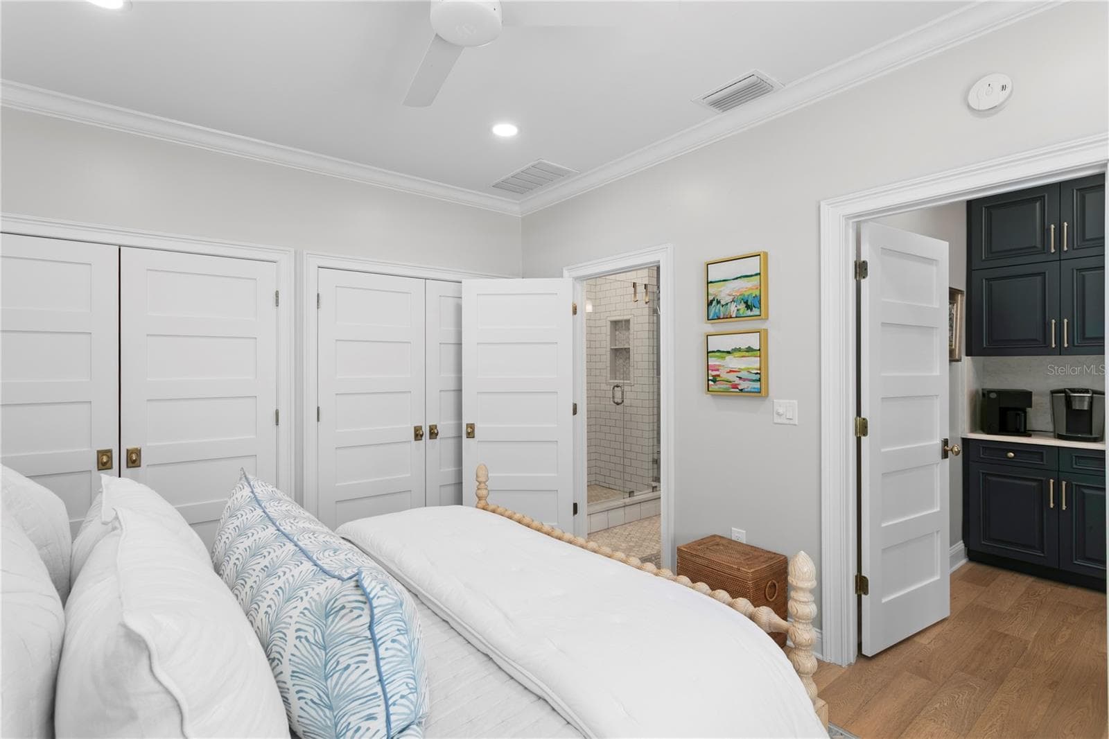 Built in Closets - 913 S BRUCE ST, TAMPA