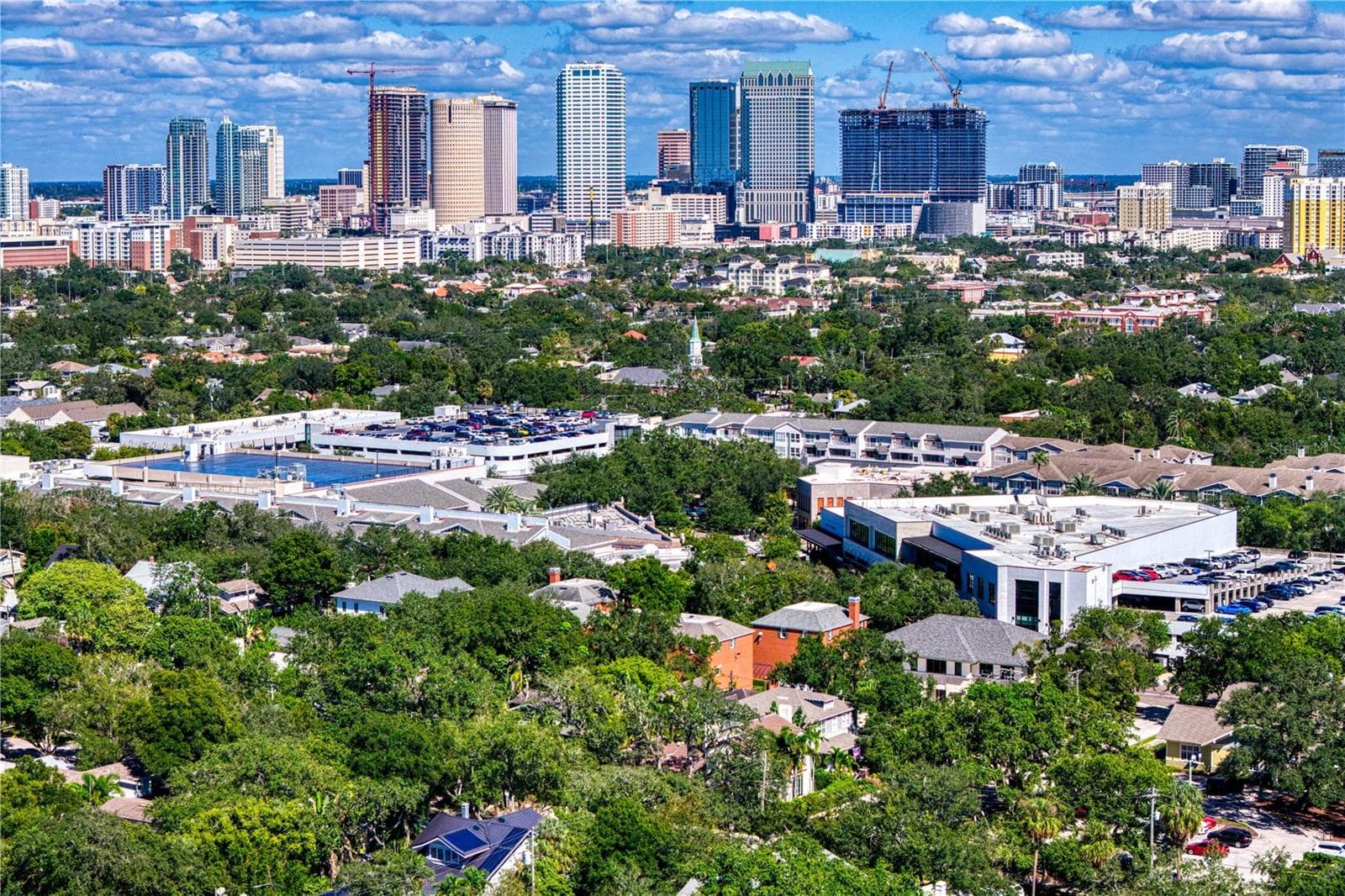 Hyde Park Village a few Blocks Away - 913 S BRUCE ST, TAMPA