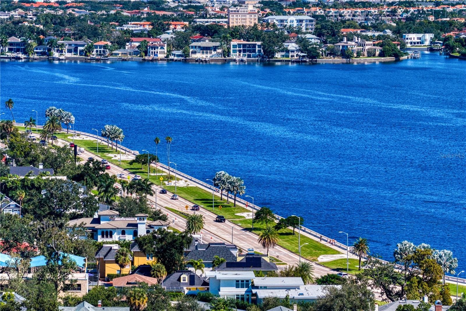 A few Blocks away from Bayshore Blvd. - 913 S BRUCE ST, TAMPA