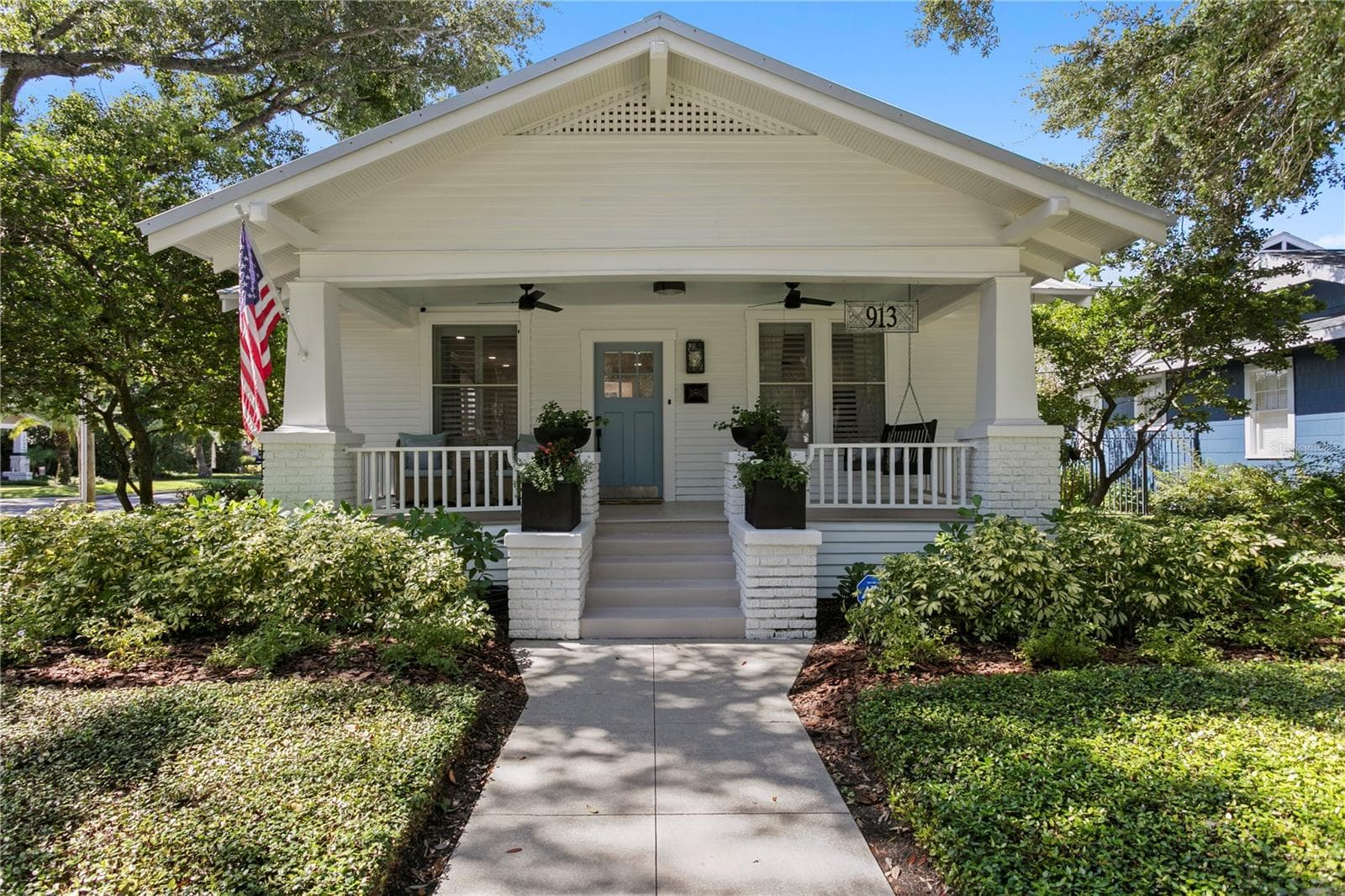 The Dream Bungalow Home - 913 S BRUCE ST, TAMPA