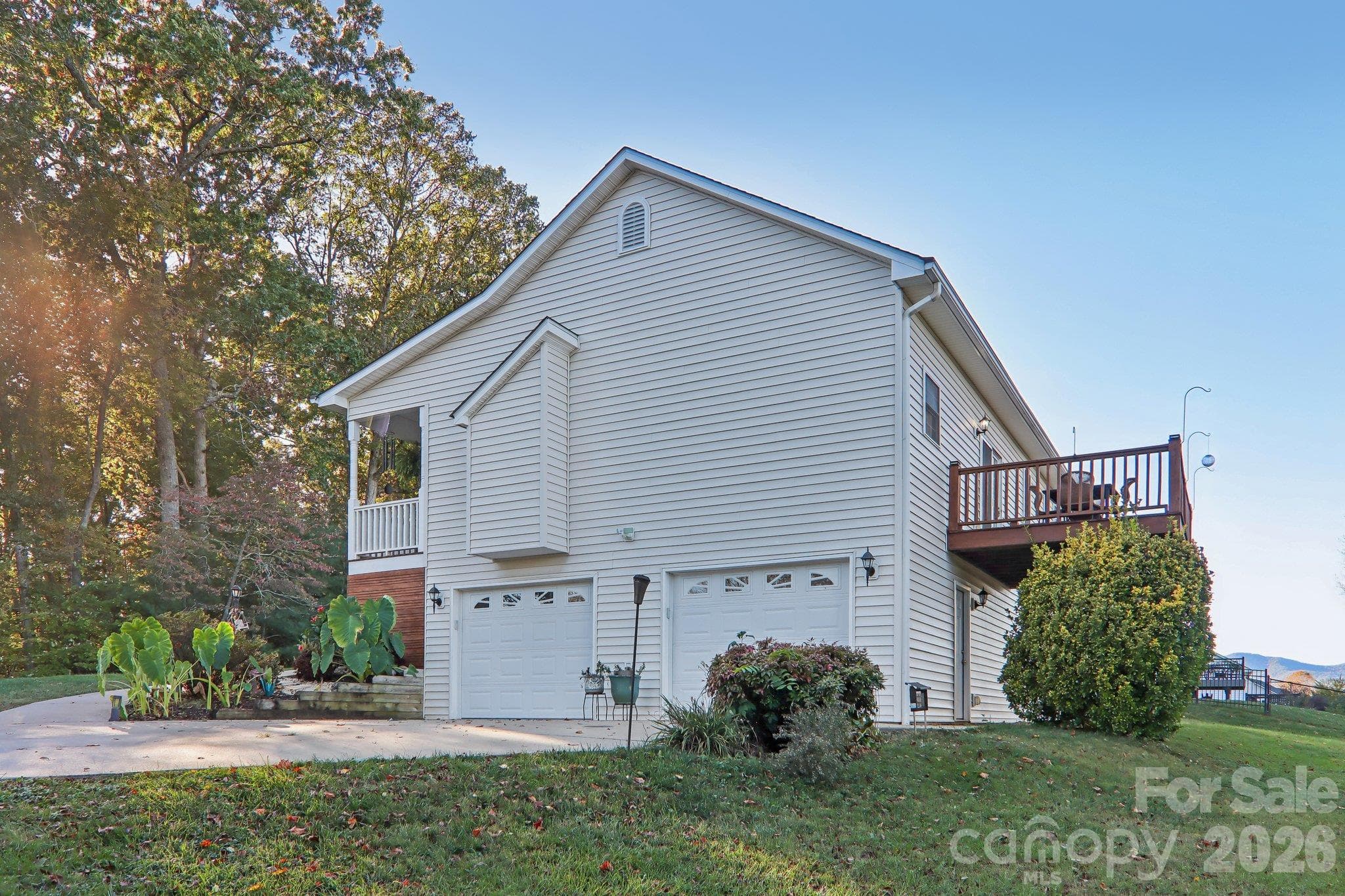 Single Family Residence at 12 Grassy Meadow Drive, Candler, photo 2 of 34