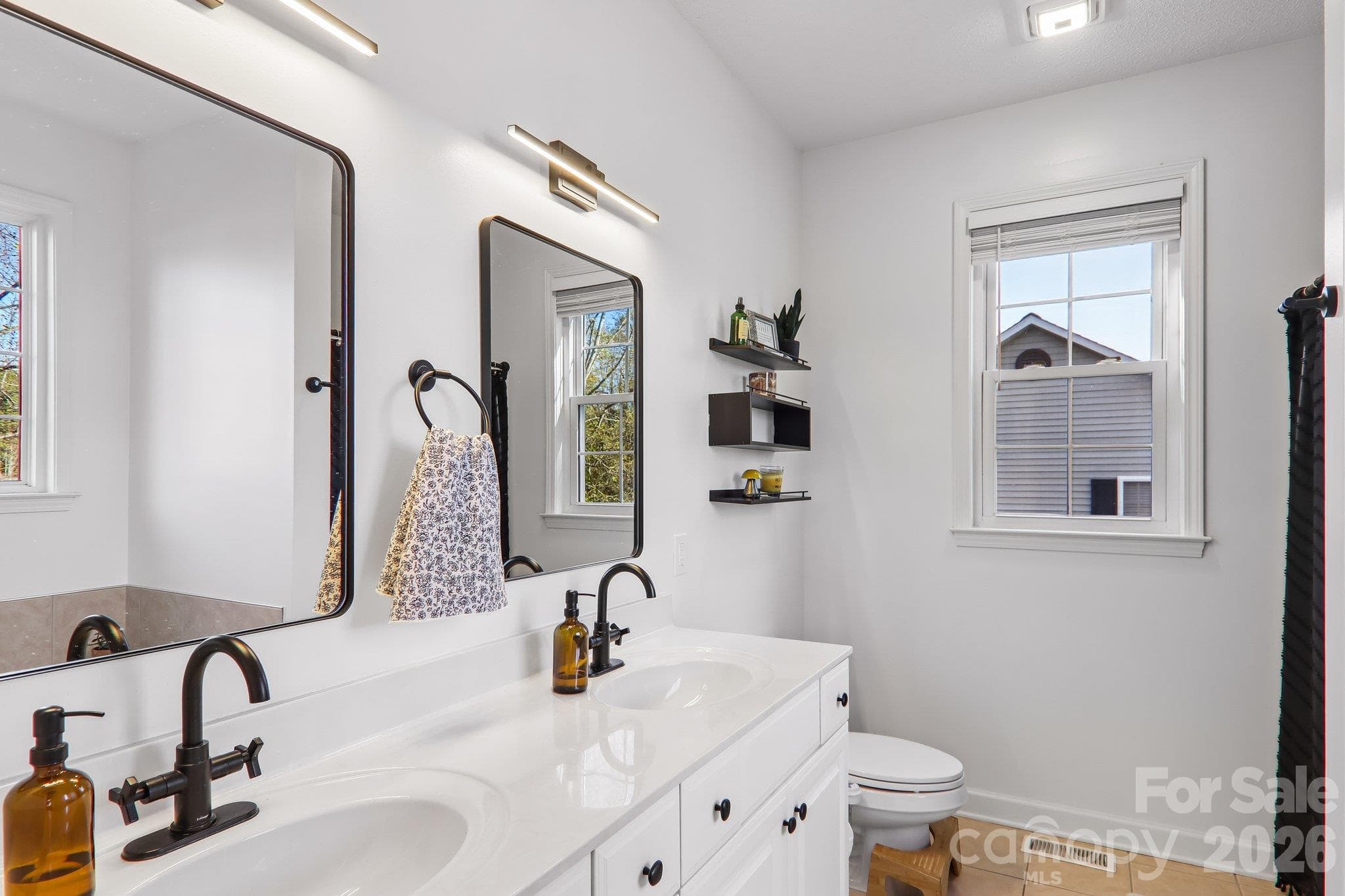 Primary bathroom - 12 Grassy Meadow Drive, Candler