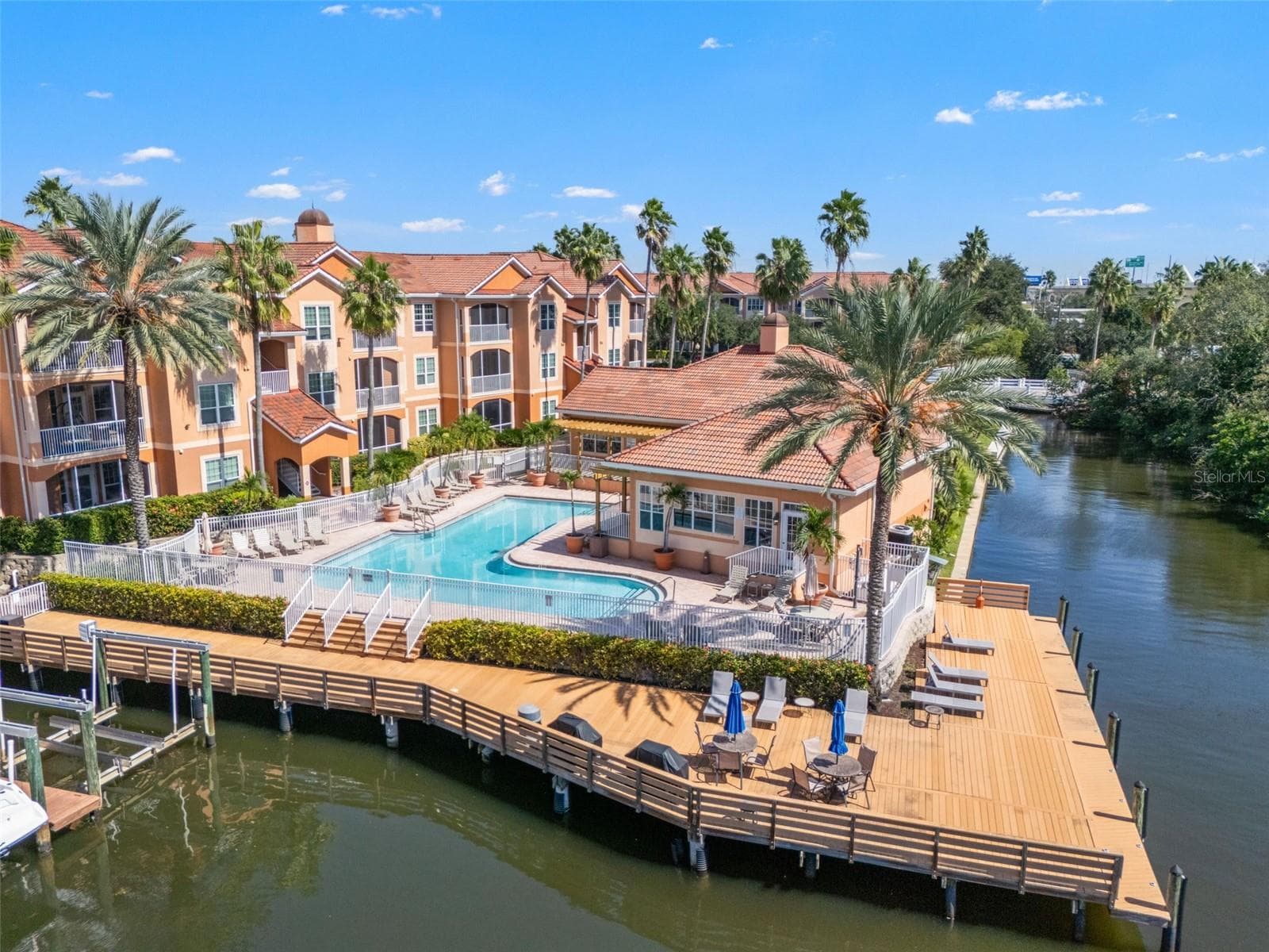 Condominium at 5000 CULBREATH KEY WAY #1-319, TAMPA, photo 6 of 45