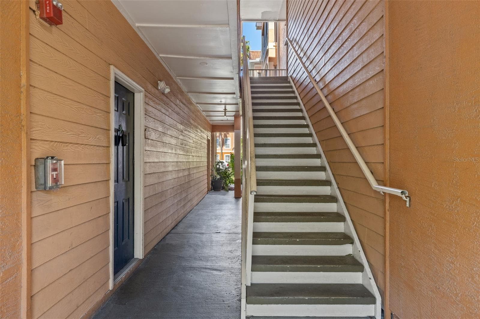 Condominium at 5000 CULBREATH KEY WAY #1-319, TAMPA, photo 19 of 45