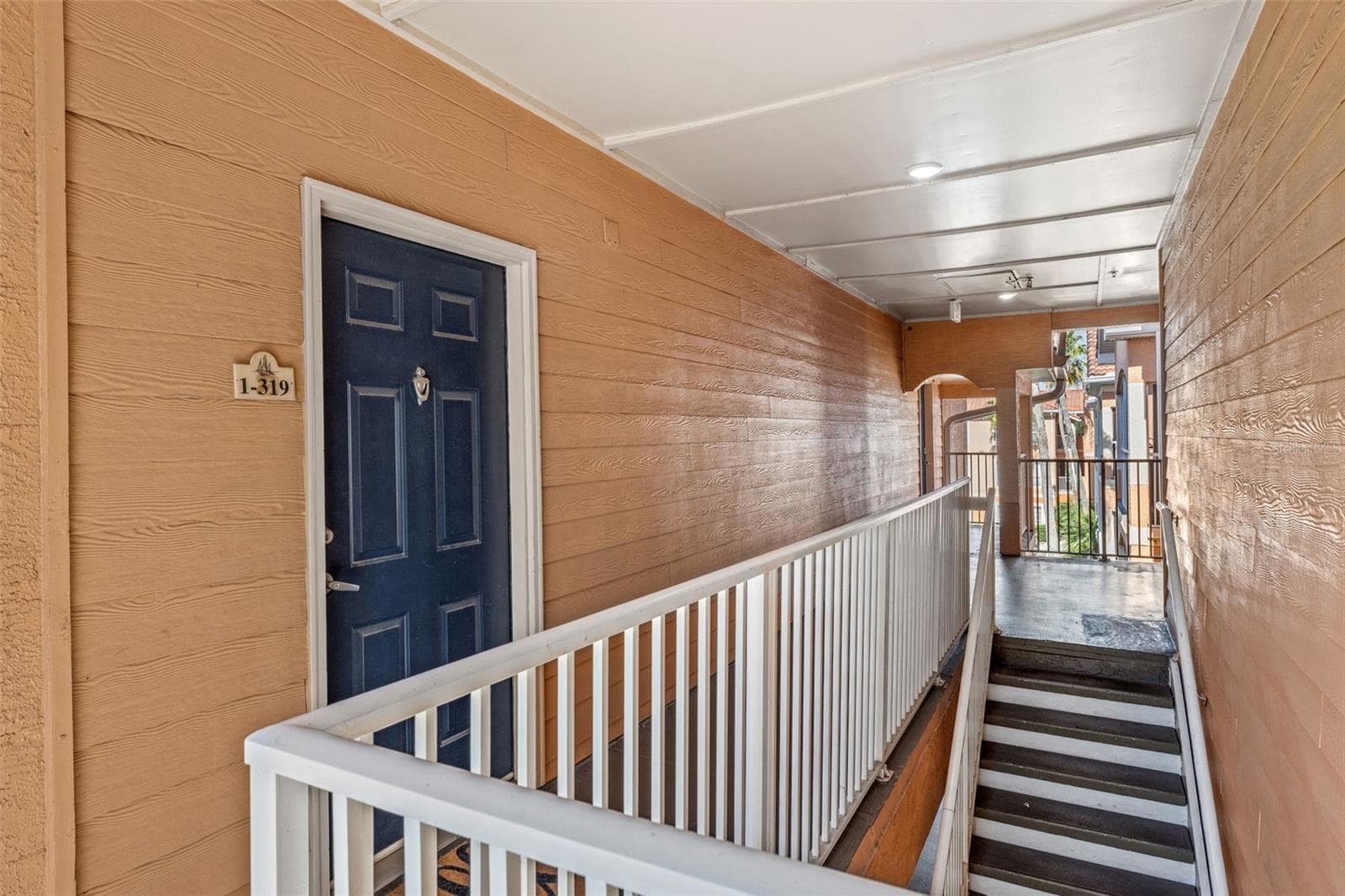 Condominium at 5000 CULBREATH KEY WAY #1-319, TAMPA, photo 20 of 45