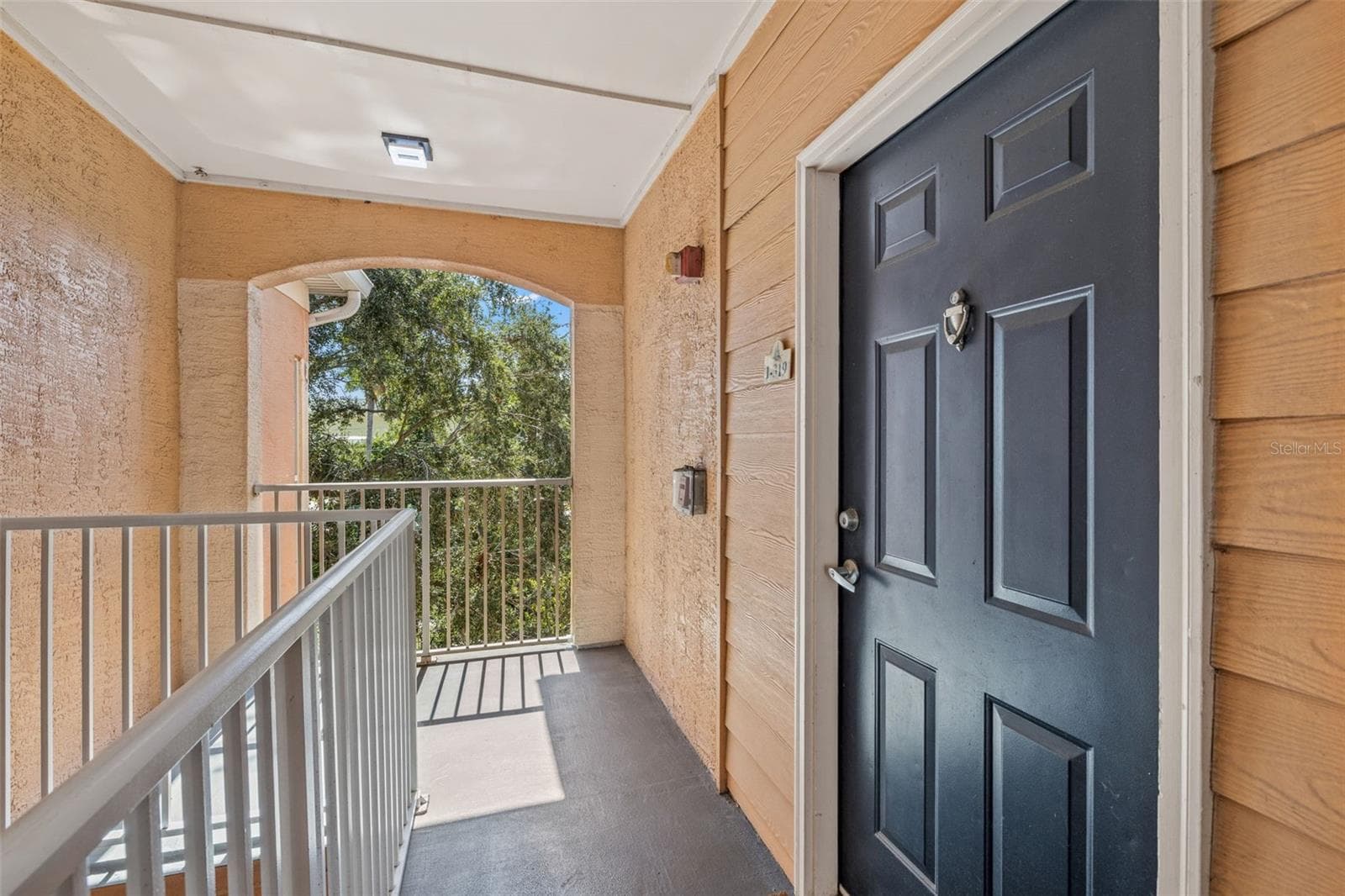 Condominium at 5000 CULBREATH KEY WAY #1-319, TAMPA, photo 21 of 45