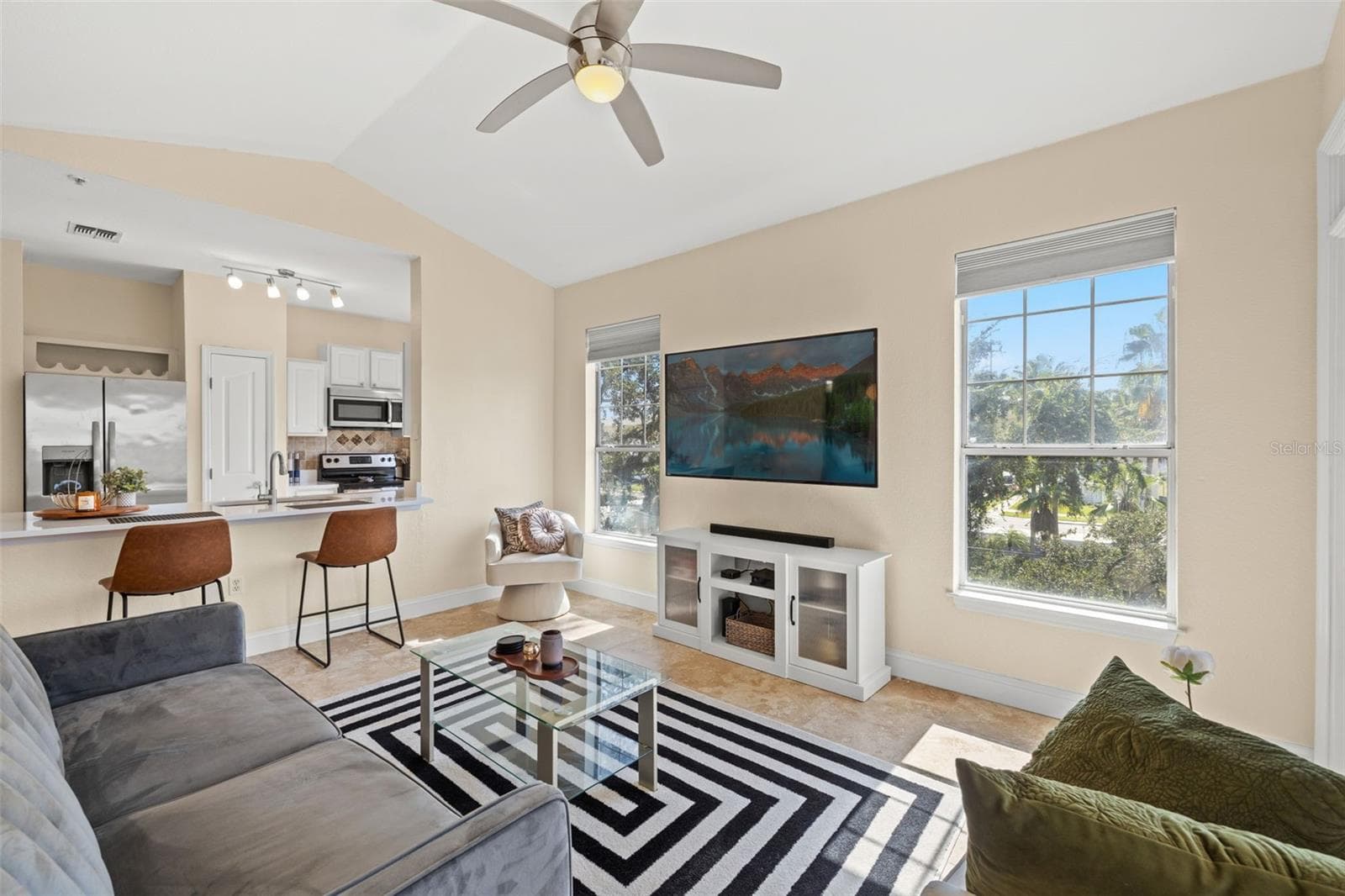 Condominium at 5000 CULBREATH KEY WAY #1-319, TAMPA, photo 33 of 45
