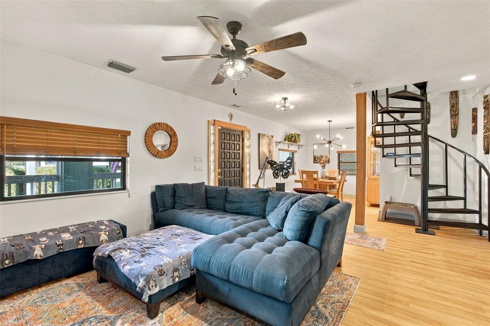 Single Family Residence at 14317 GUAVA ST, HUDSON, photo 7 of 51