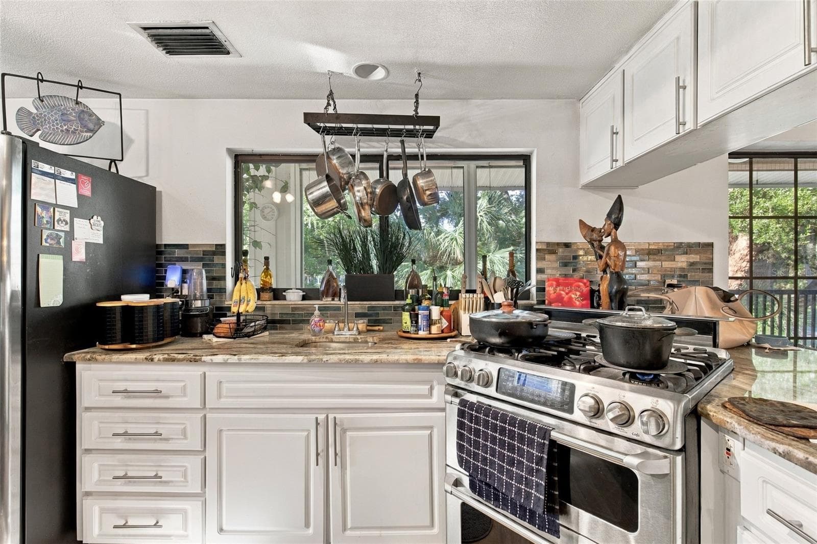 Single Family Residence at 14317 GUAVA ST, HUDSON, photo 11 of 51