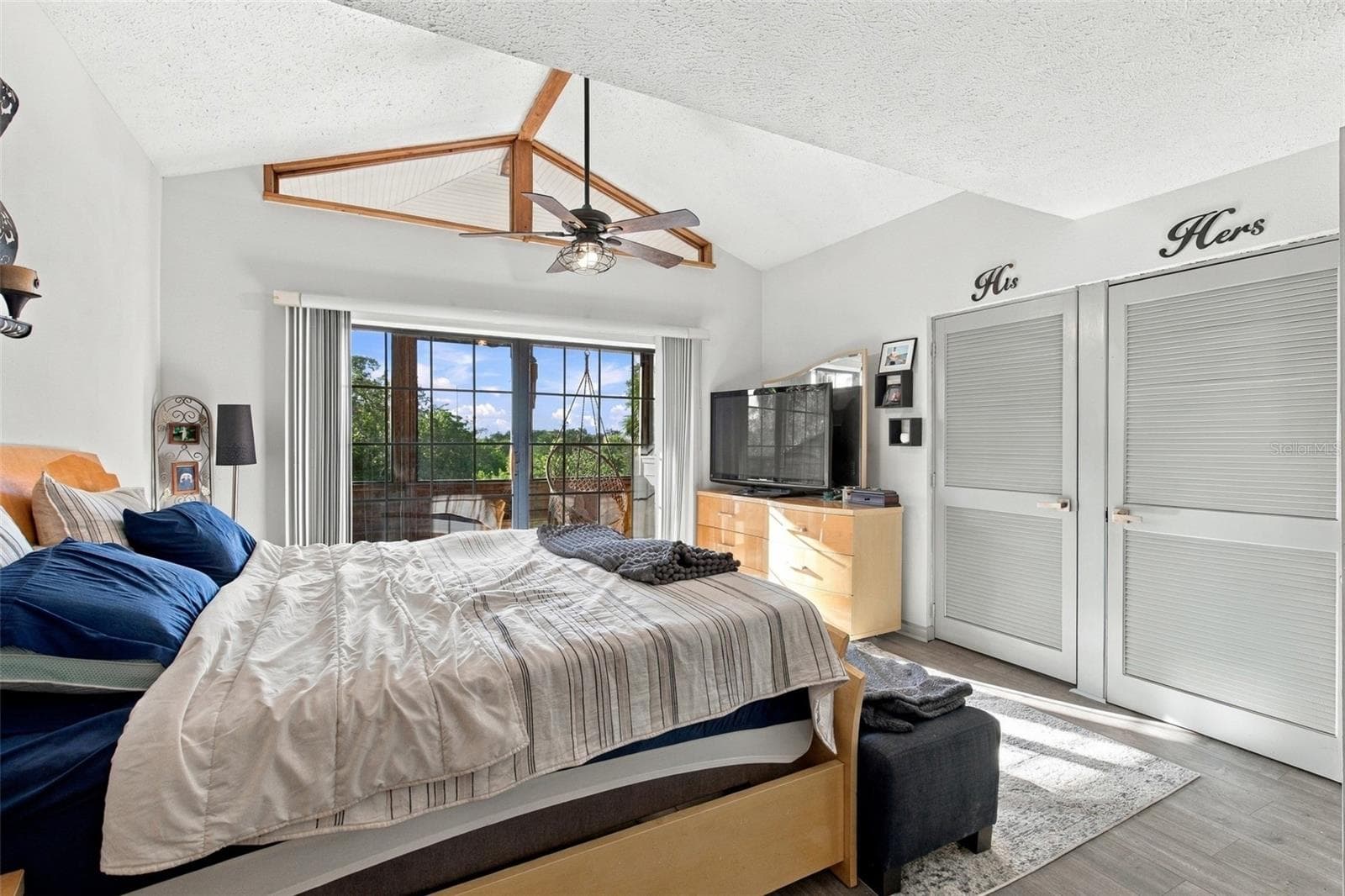 2nd Bedroom Suite - 14317 GUAVA ST, HUDSON
