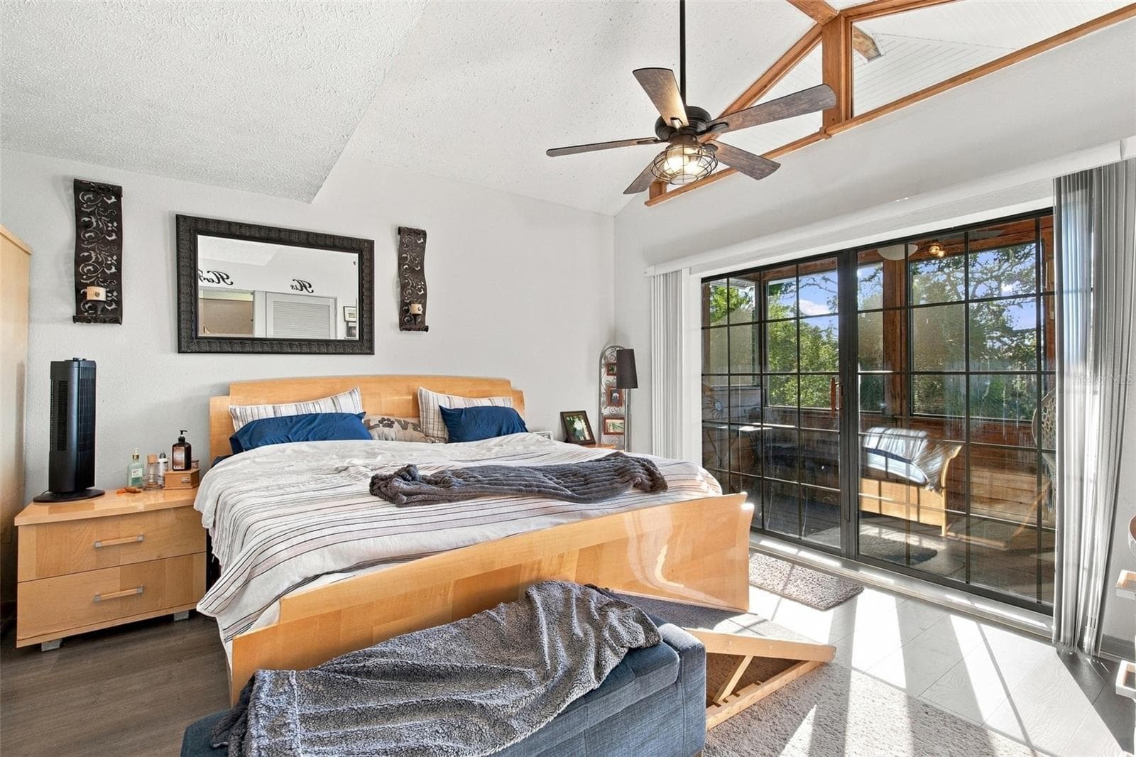 2nd Bedroom Suite - 14317 GUAVA ST, HUDSON