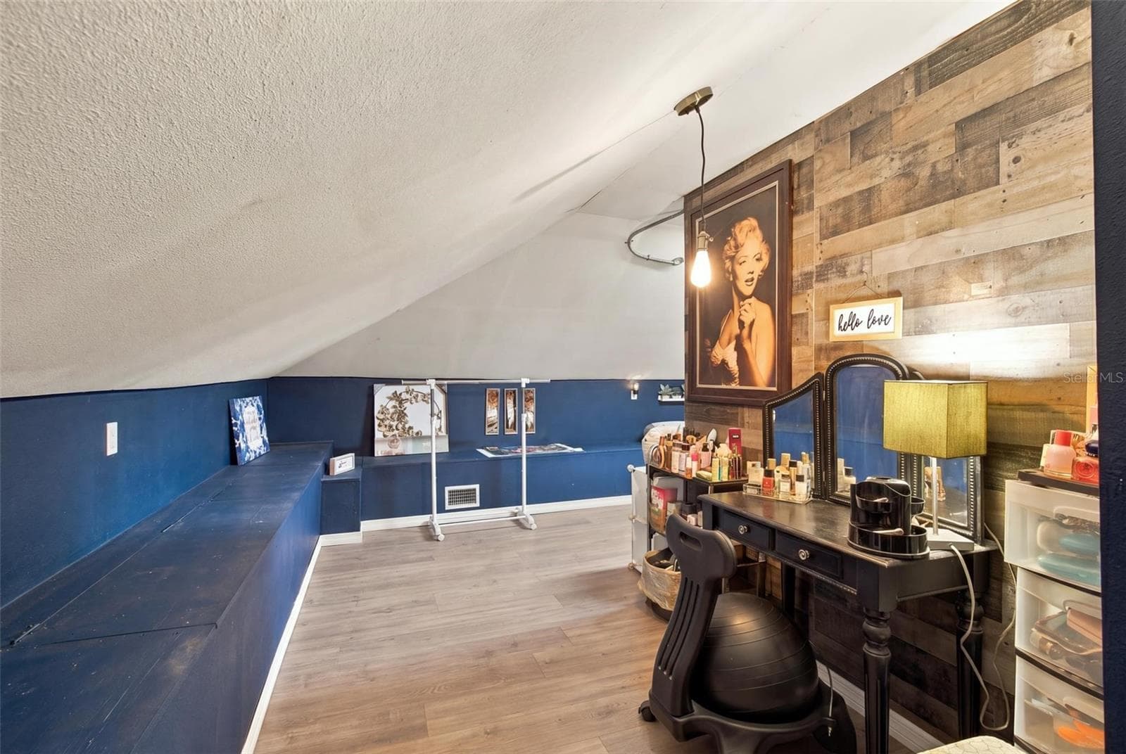 Secret Room - 14317 GUAVA ST, HUDSON
