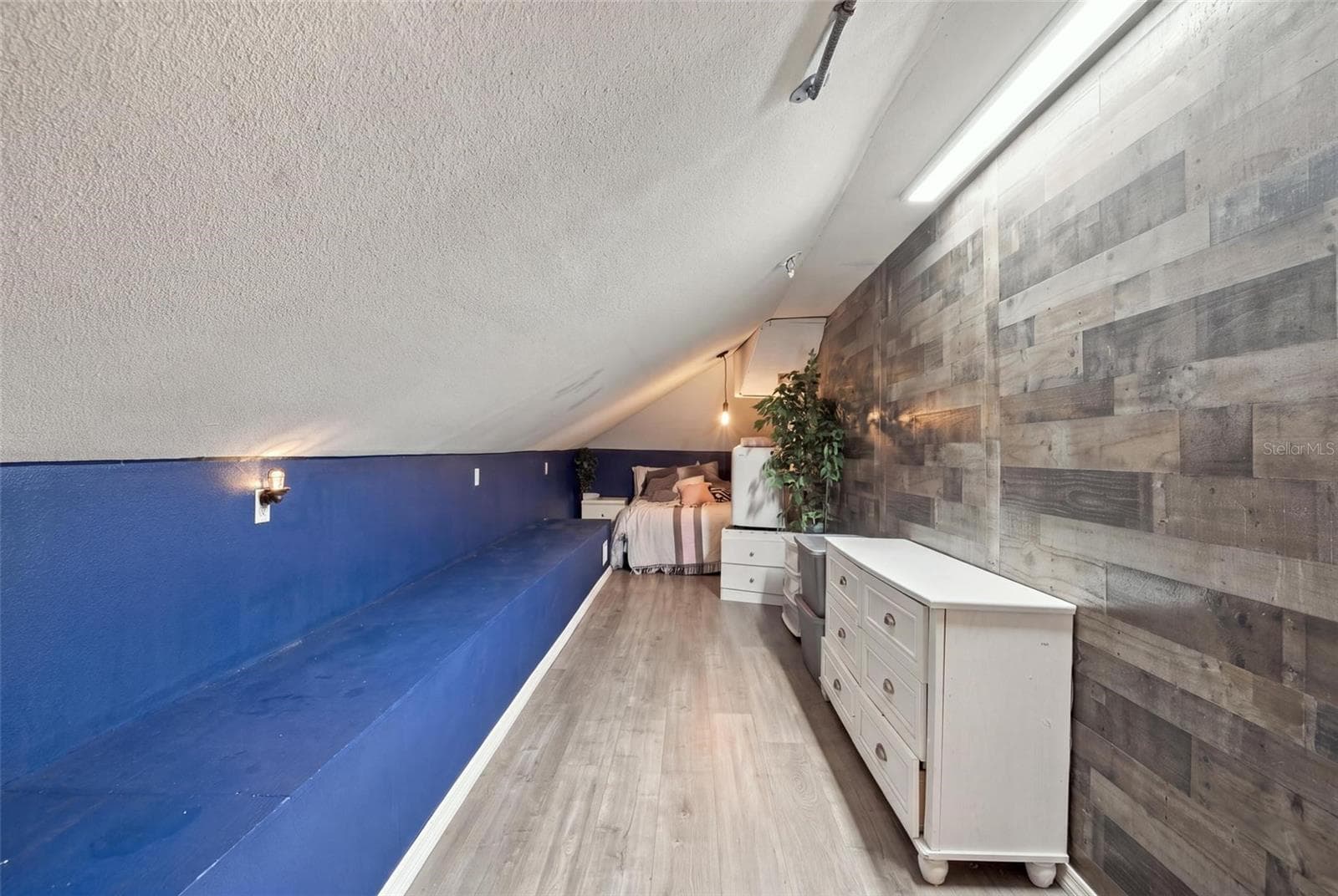 Secret Room - 14317 GUAVA ST, HUDSON