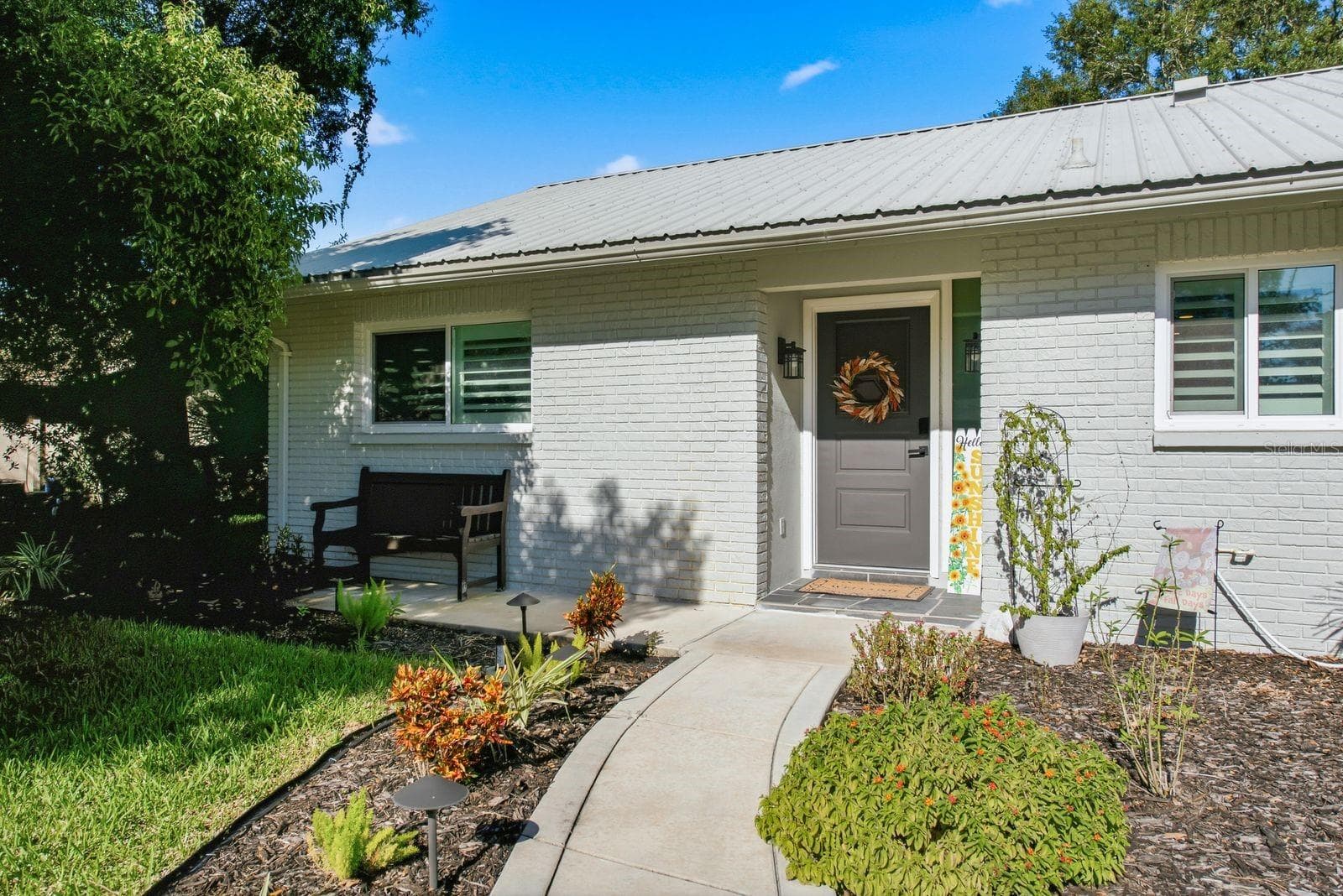 Single Family Residence at 244 DUNBRIDGE DR, PALM HARBOR, photo 4 of 33