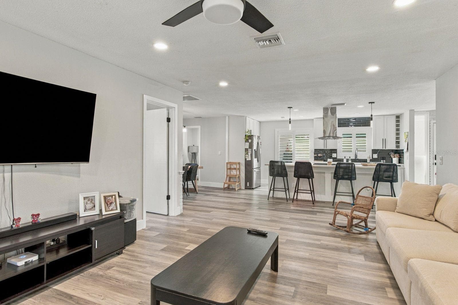 Single Family Residence at 244 DUNBRIDGE DR, PALM HARBOR, photo 12 of 33