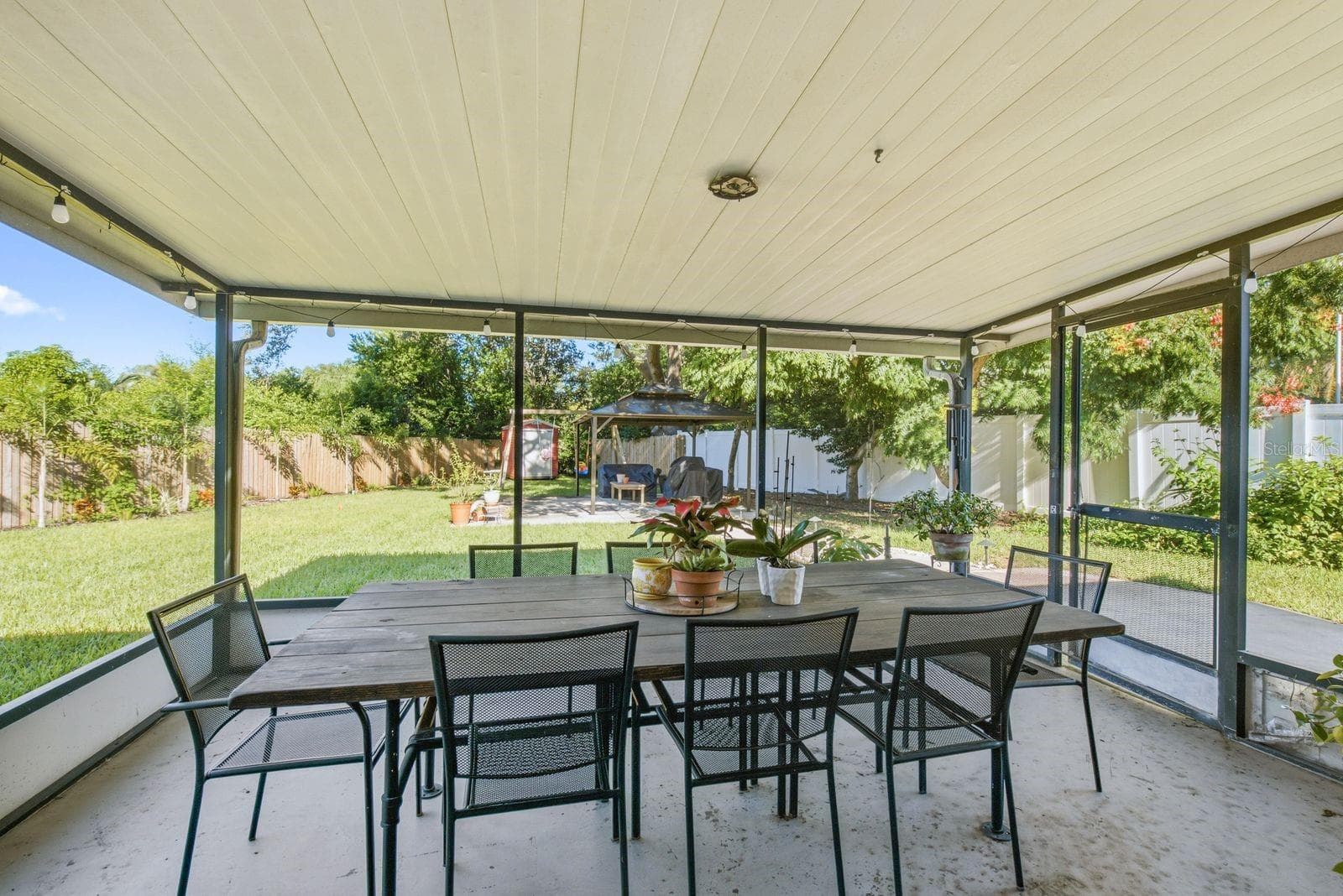Single Family Residence at 244 DUNBRIDGE DR, PALM HARBOR, photo 25 of 33