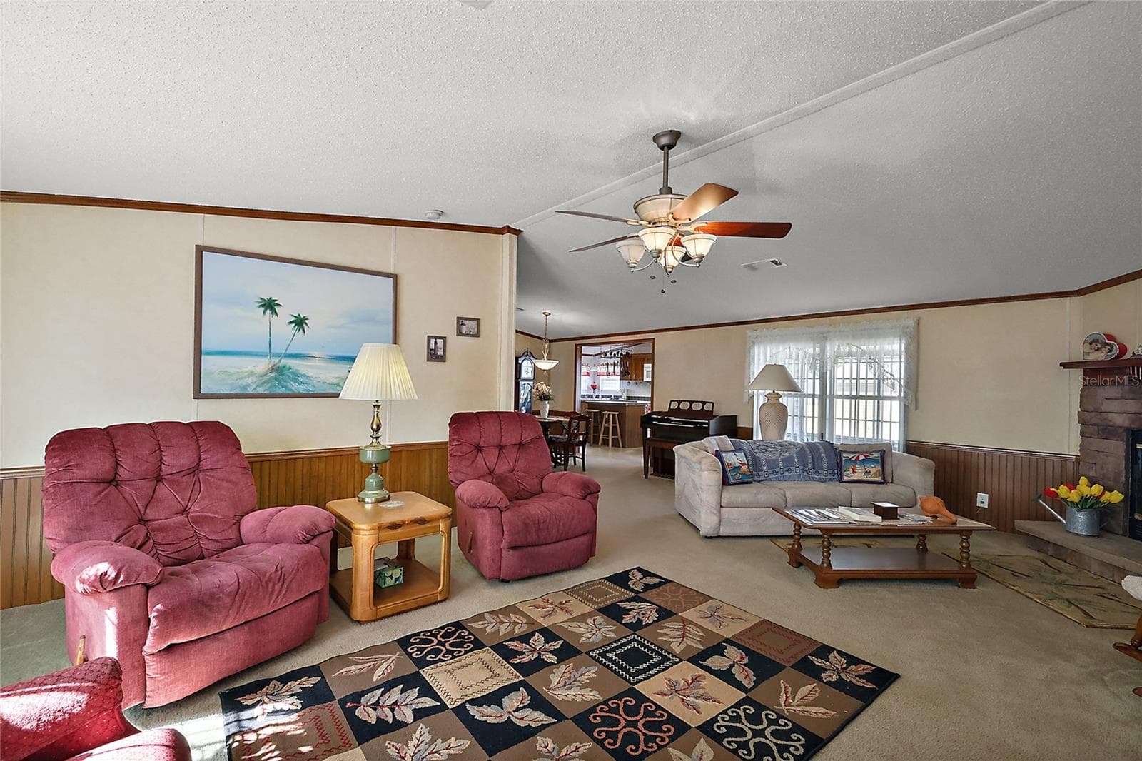 Manufactured Home at 37945 MONTICELLO ST, LEESBURG, photo 3 of 41