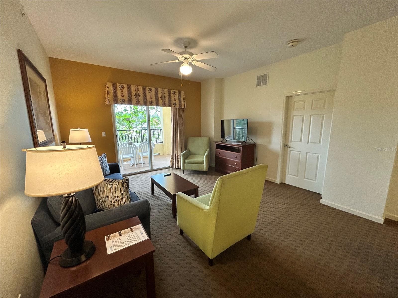 Condo - Hotel at 8100 POINCIANA BLVD #2305, ORLANDO, photo 4 of 32