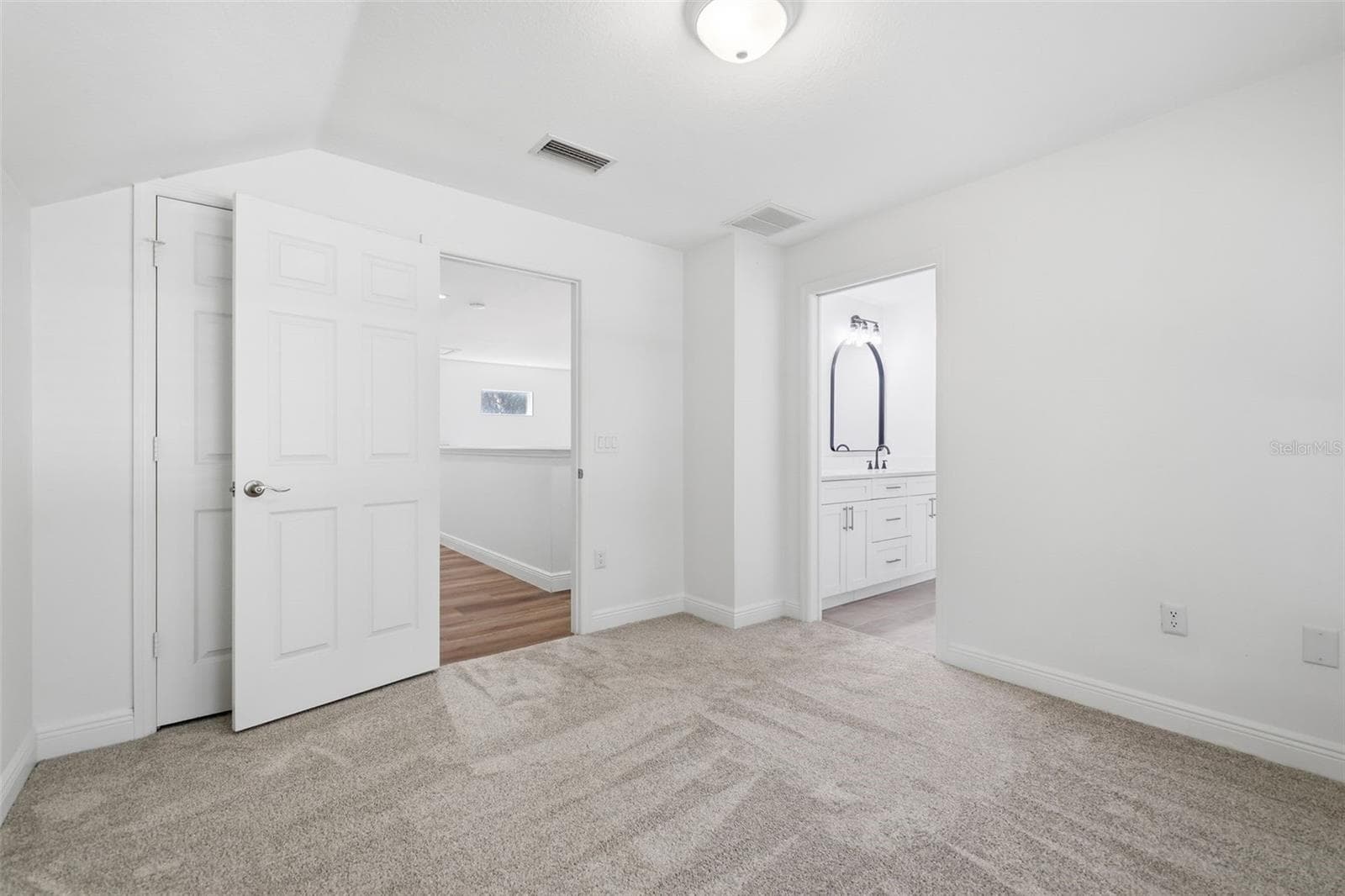 Single Family Residence at 4623 JOHN MOORE RD, BRANDON, photo 38 of 46