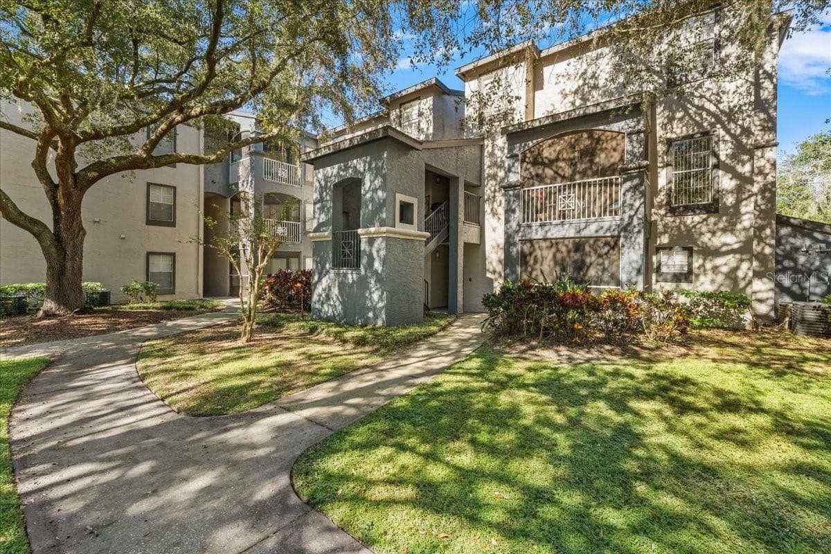 Condo - Hotel at 8519 ISLAND BREEZE LN #101, TEMPLE TERRACE, photo 7 of 10