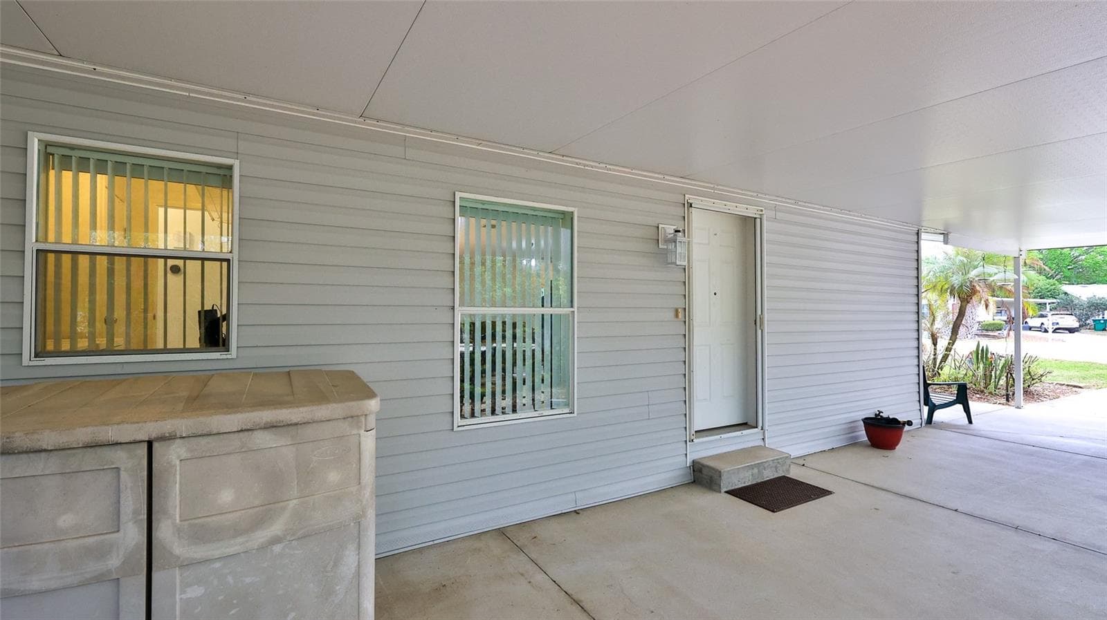 Manufactured Home at 308 OYSTER REEF CT, OAK HILL, photo 20 of 54