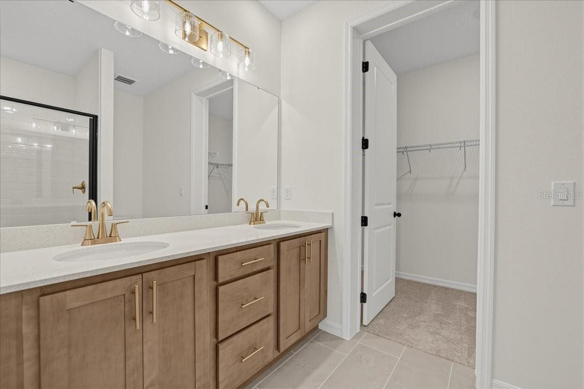 Single Family Residence at 1640 CANE BAMBOO DR, ST CLOUD, photo 17 of 34
