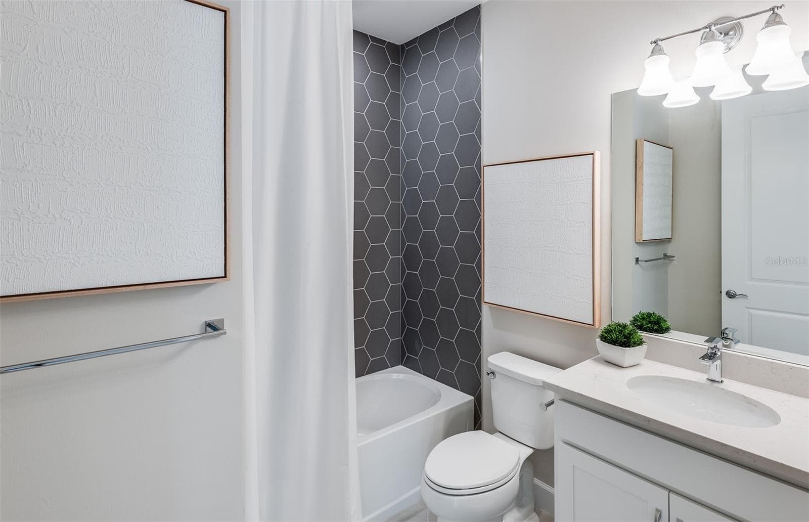 Contour model representation. - 7606 FULHAM AVE, BRADENTON