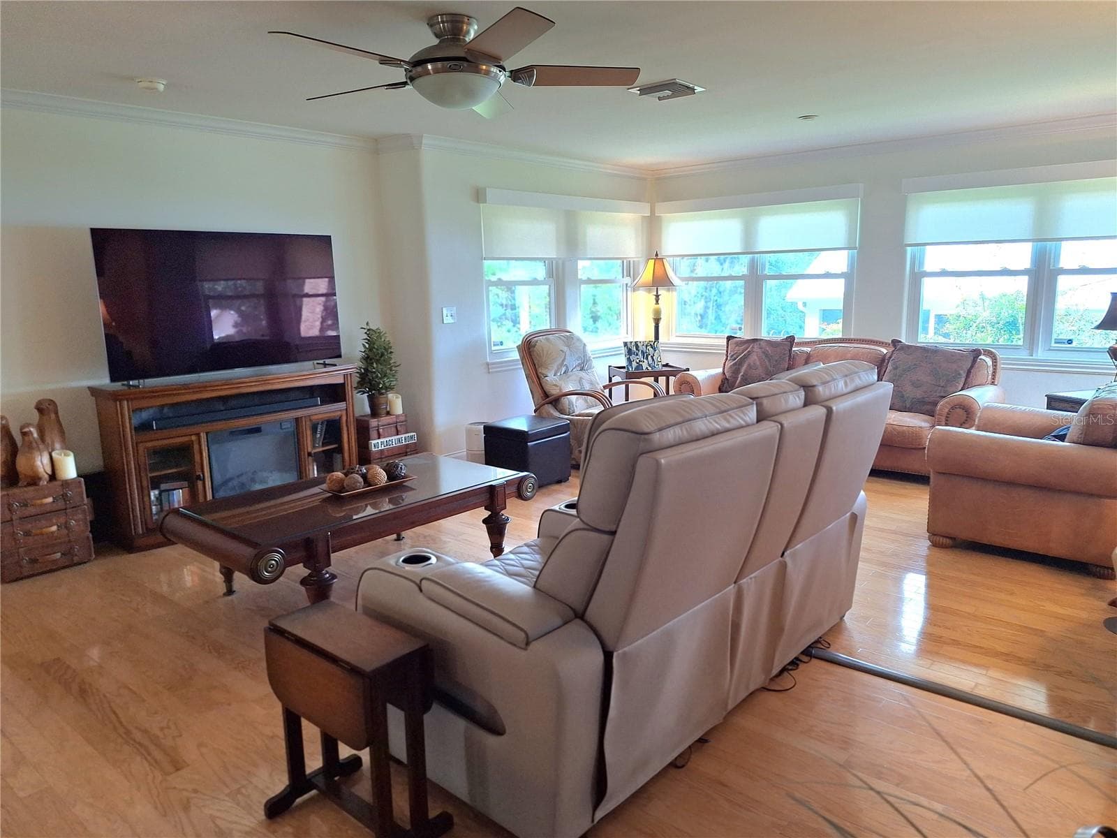 Great Room. - 456 W 10TH AVE, MOUNT DORA