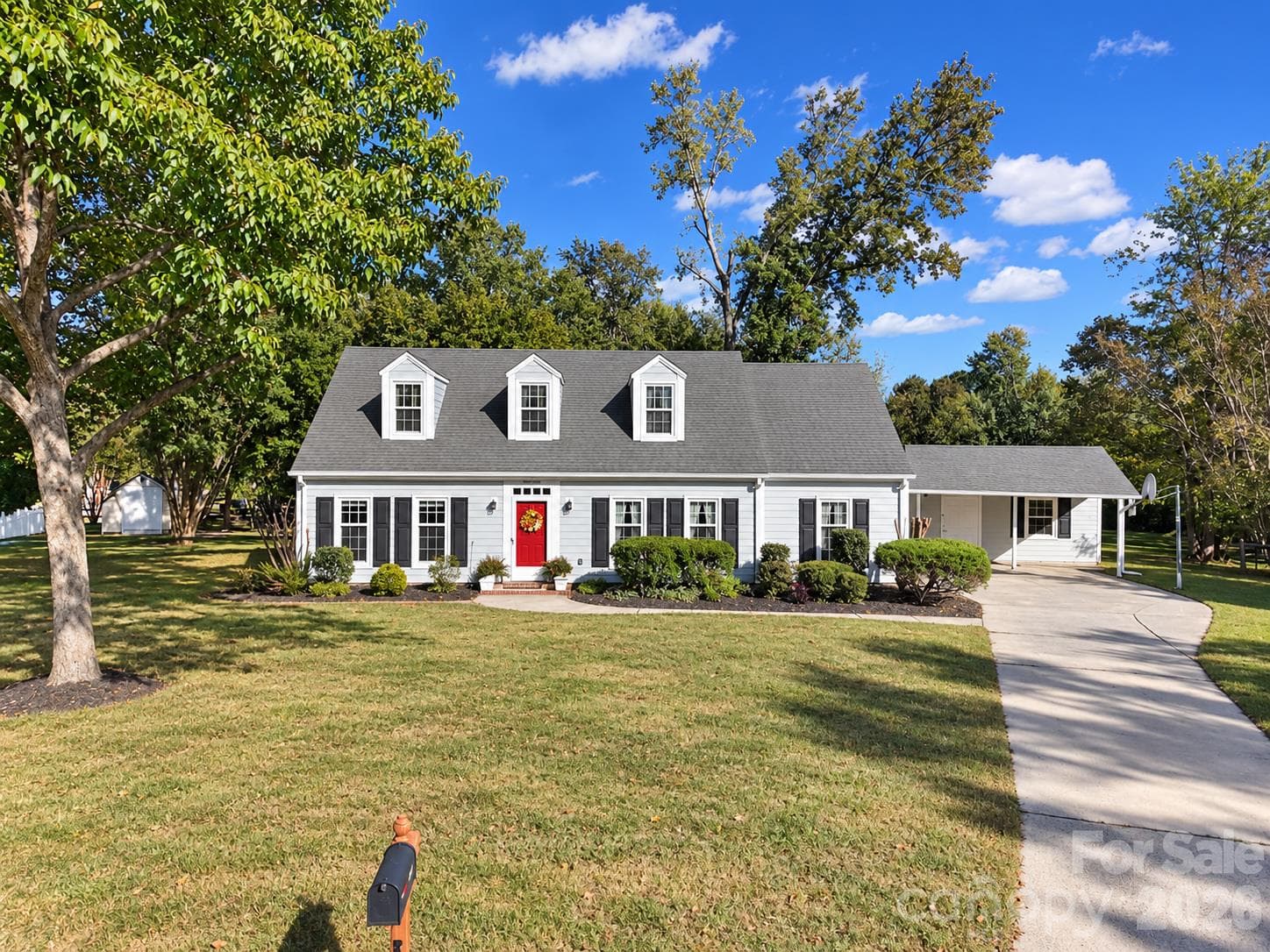 2004 Glouchester Circle