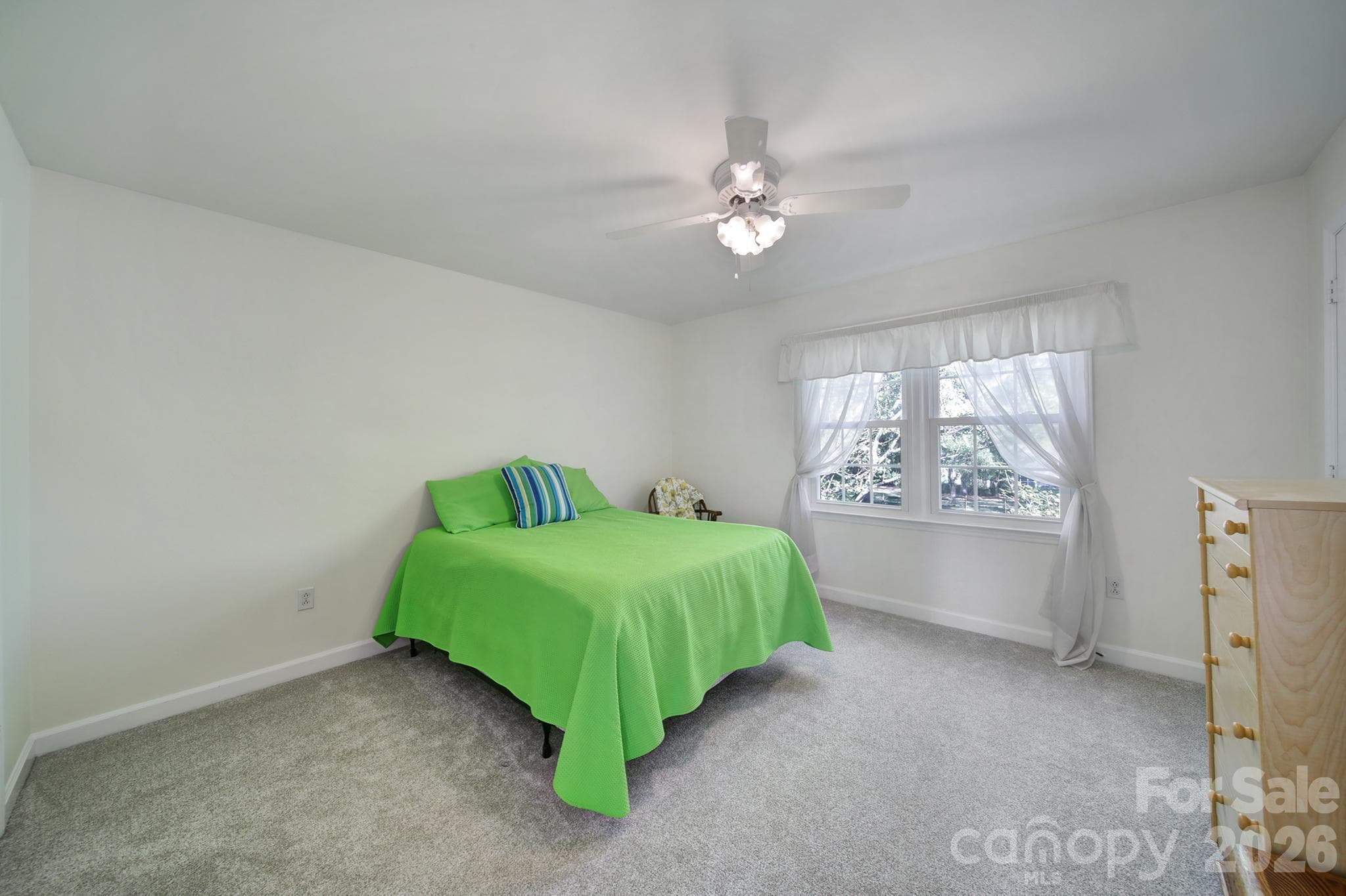 Single Family Residence at 2004 Glouchester Circle, Charlotte, photo 23 of 40