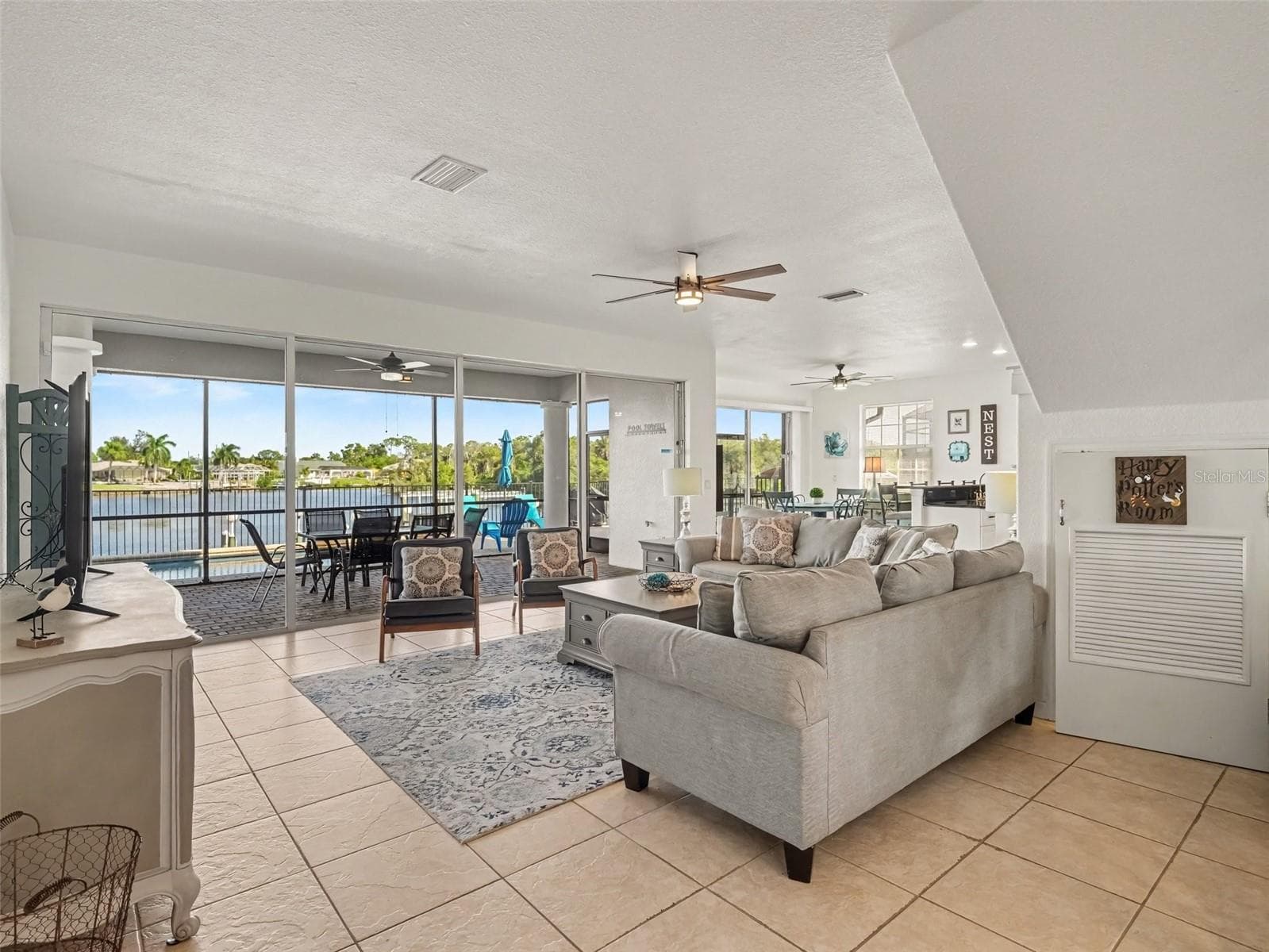 Single Family Residence at 2674 LAKE VIEW BLVD, PORT CHARLOTTE, photo 13 of 52