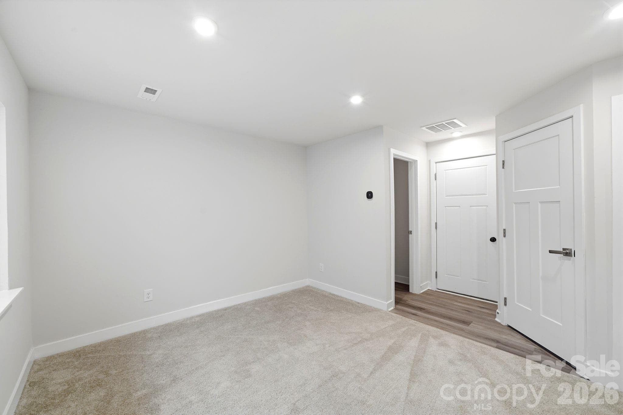 Townhouse at 9302 Mallard Mills Drive, Charlotte, photo 28 of 38