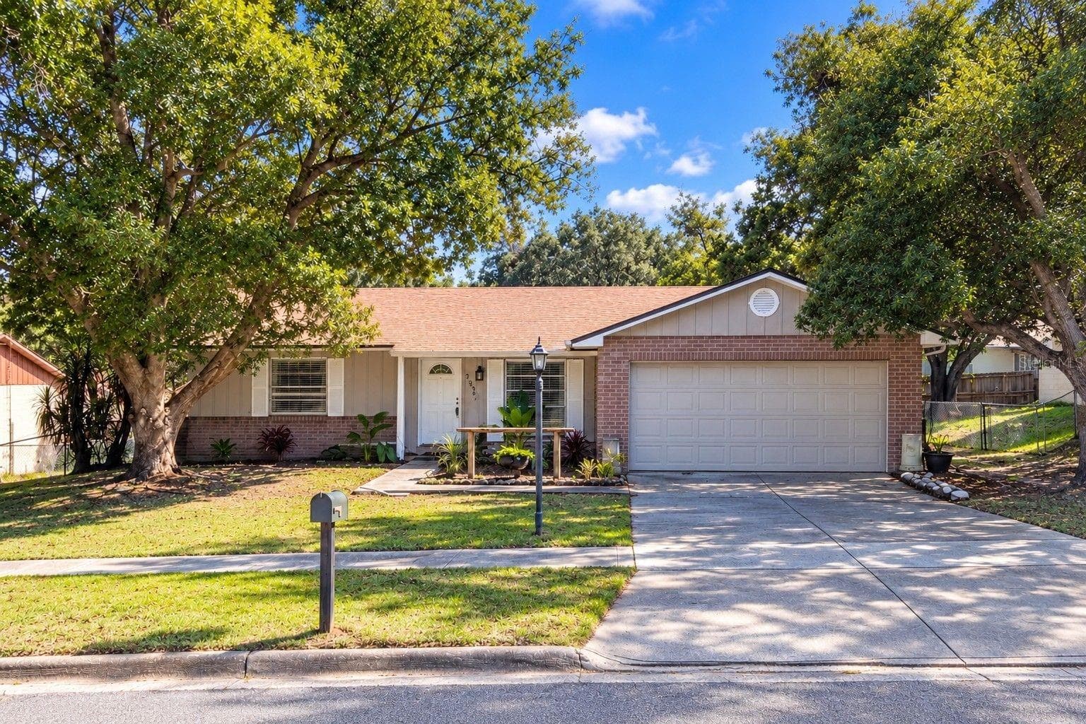 233 EDGEWOOD DR