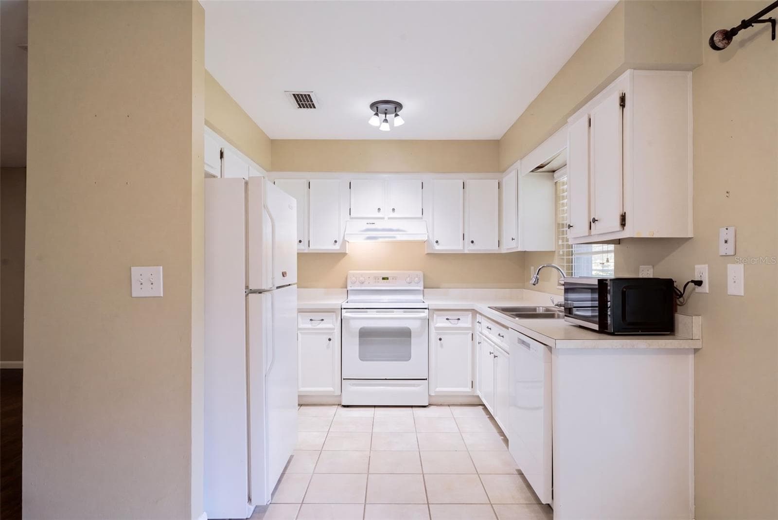 Kitchen - 233 EDGEWOOD DR, CLERMONT