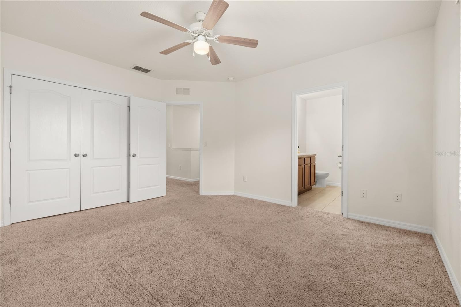 Townhouse at 475 ARBOR LAKES DR, DAVENPORT, photo 37 of 75