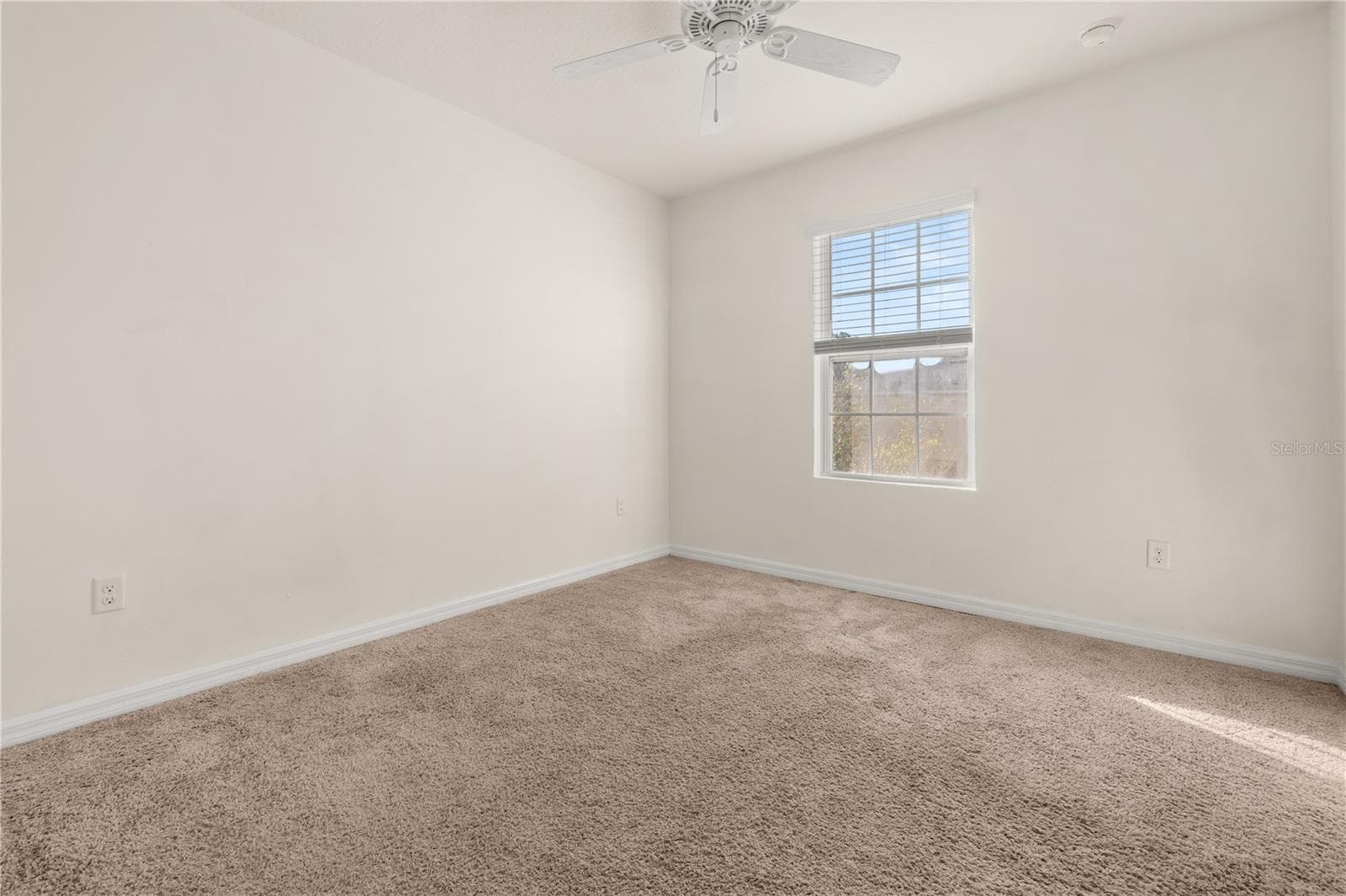 Townhouse at 475 ARBOR LAKES DR, DAVENPORT, photo 46 of 75