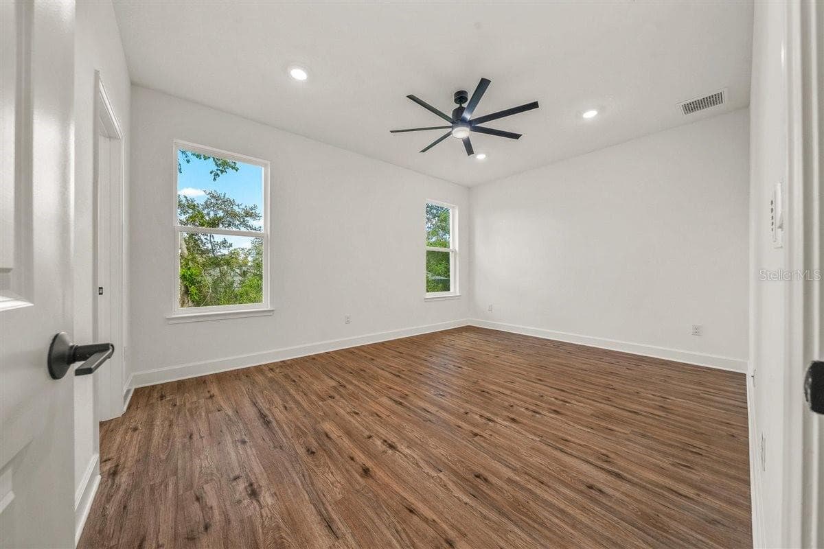 Single Family Residence at 10459 ABBEVILLE ST, SPRING HILL, photo 29 of 48