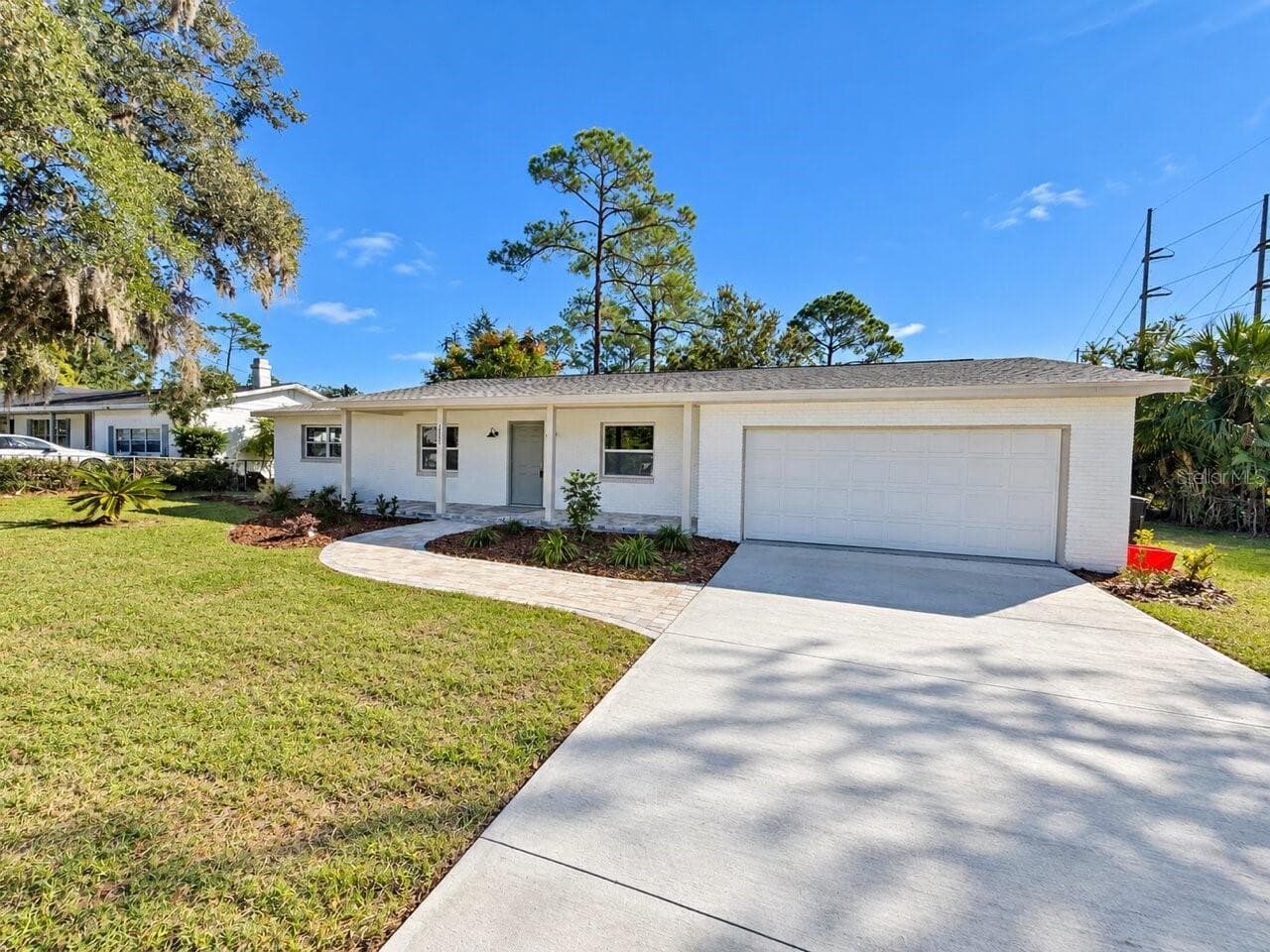 Single Family Residence at 1225 SE 10TH ST, GAINESVILLE, photo 2 of 24
