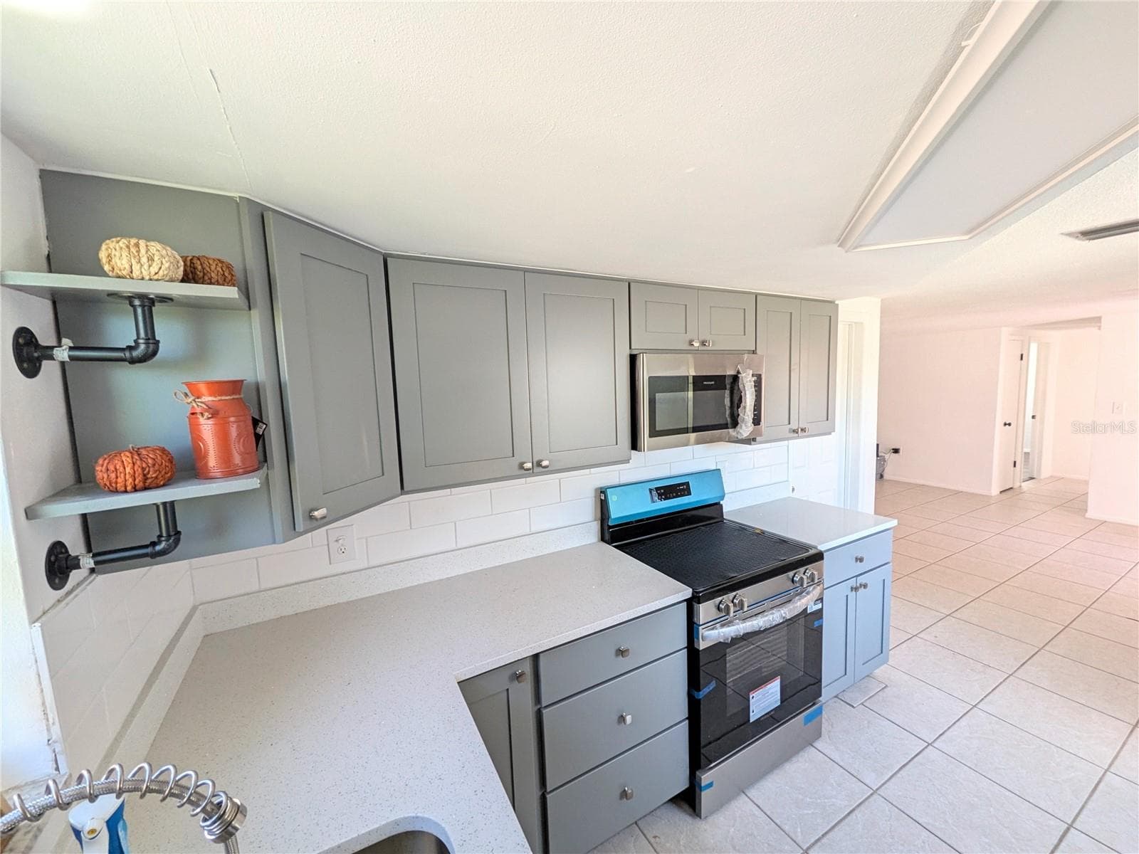 Single Family Residence at 7234 WESTCOTT DR, PORT RICHEY, photo 11 of 24