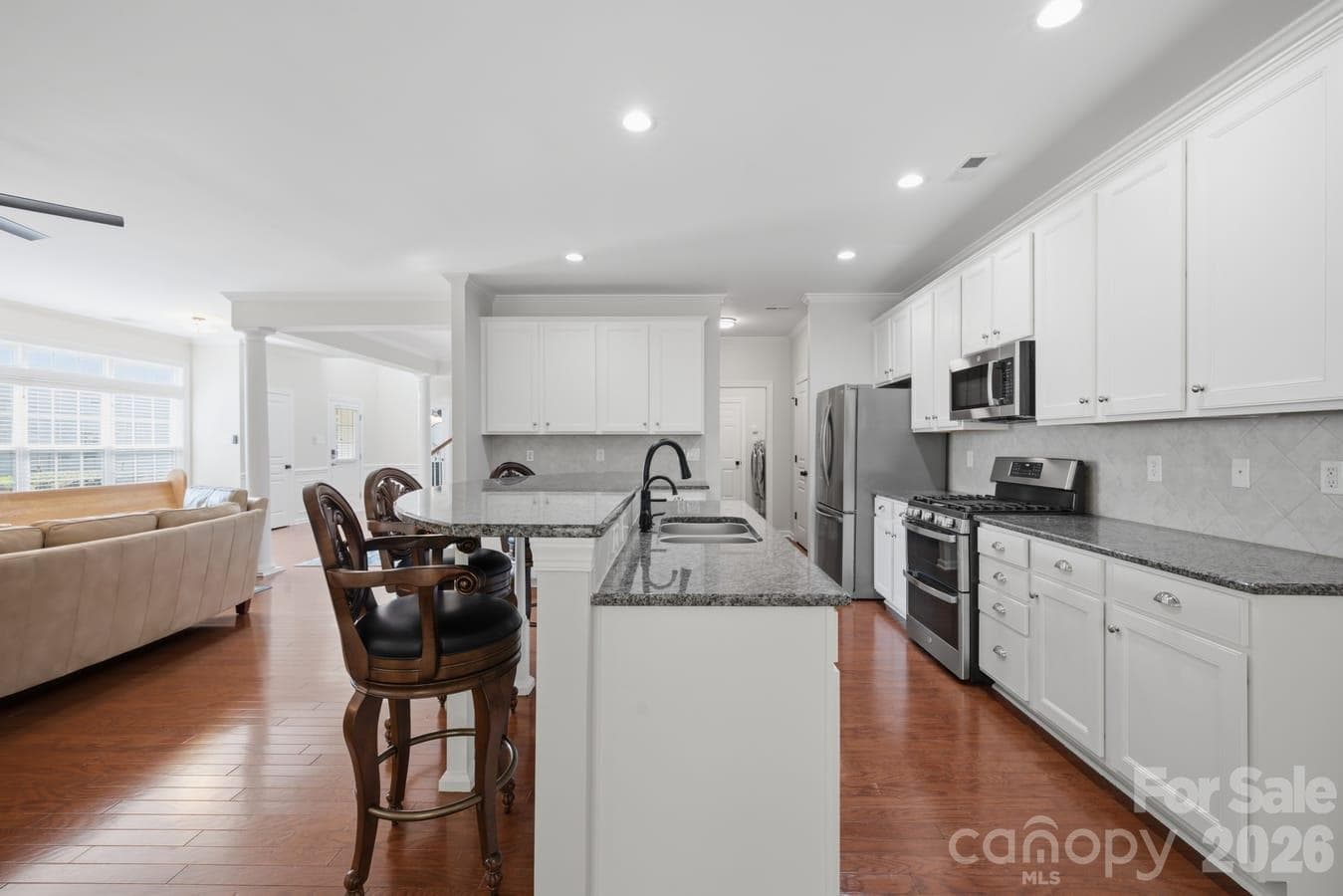 Townhouse at 8424 Loxton Circle, Charlotte, photo 11 of 48
