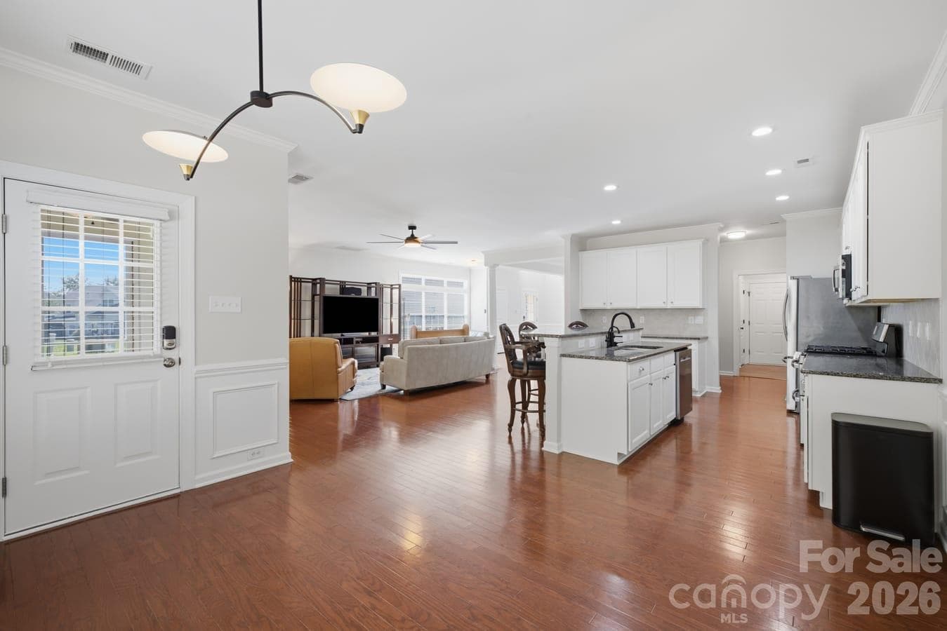Townhouse at 8424 Loxton Circle, Charlotte, photo 13 of 48