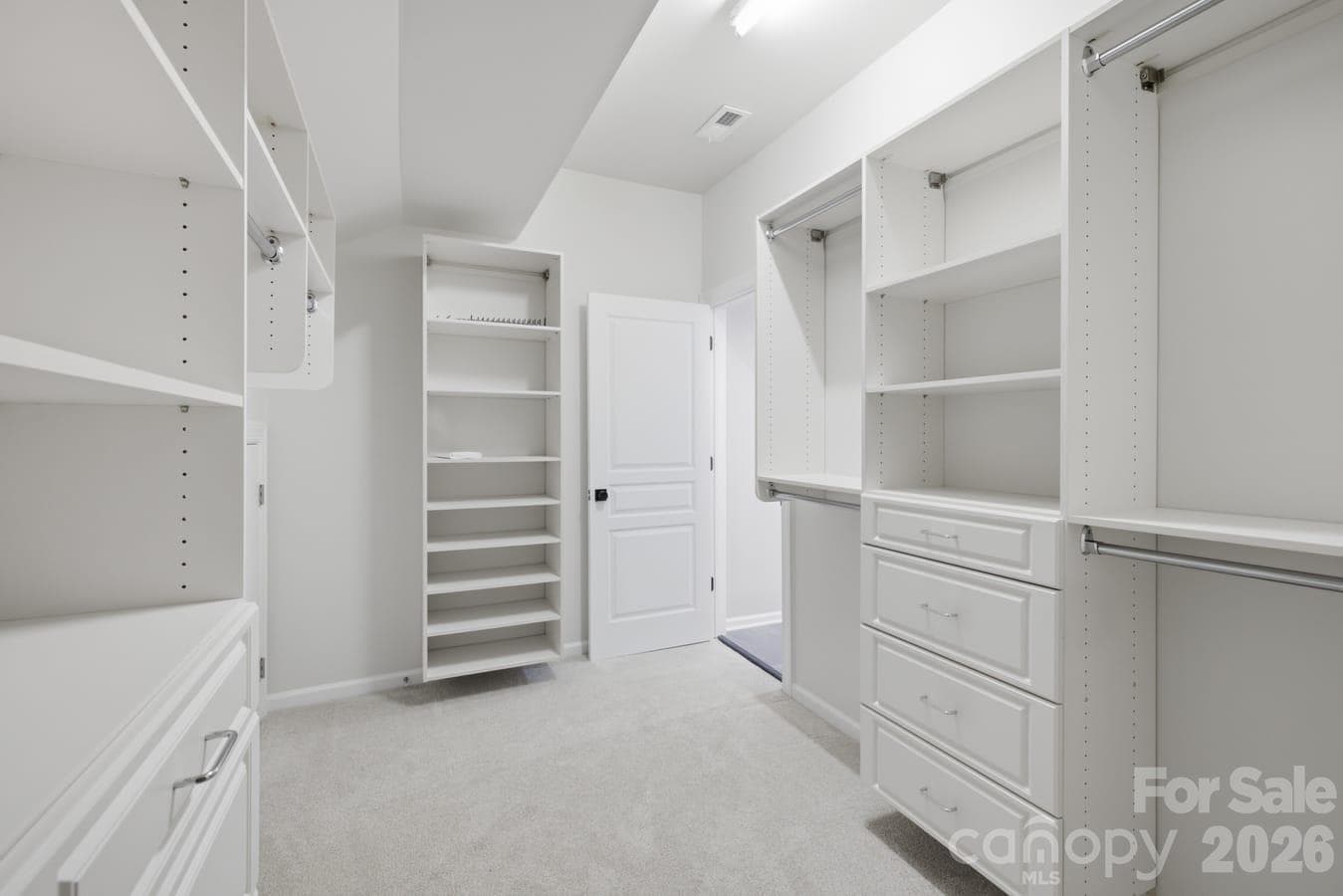 Townhouse at 8424 Loxton Circle, Charlotte, photo 32 of 48
