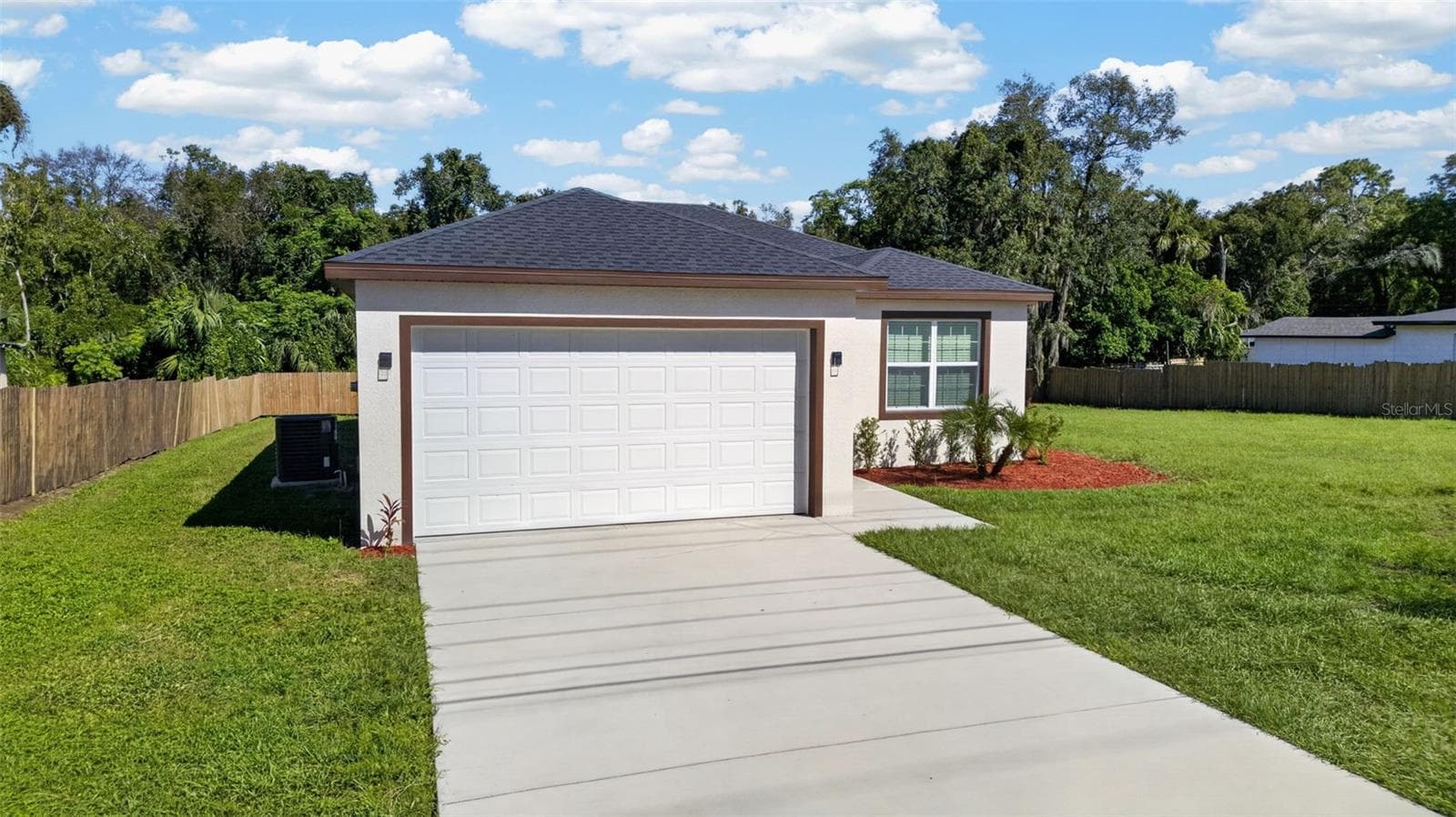 Single Family Residence at 301 MAGNOLIA ST, ALTAMONTE SPRINGS, photo 2 of 92